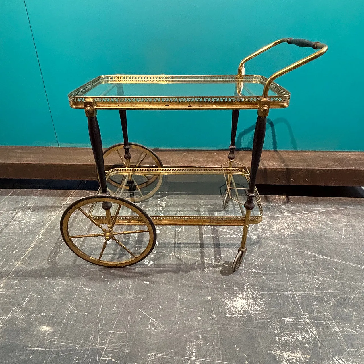 Gilded metal and glass food trolley, 1950s 10