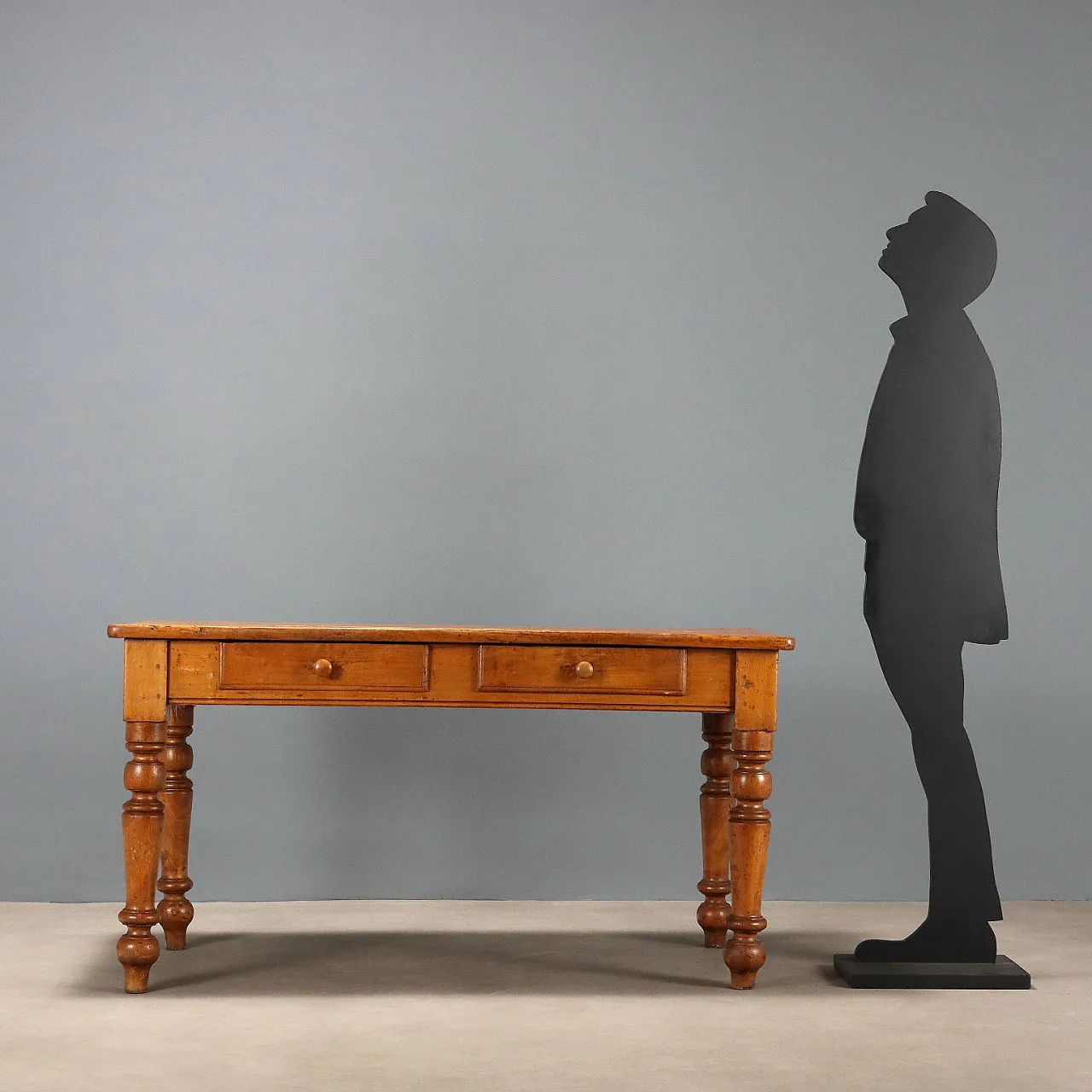 Walnut-stained poplar table, 19th century 3