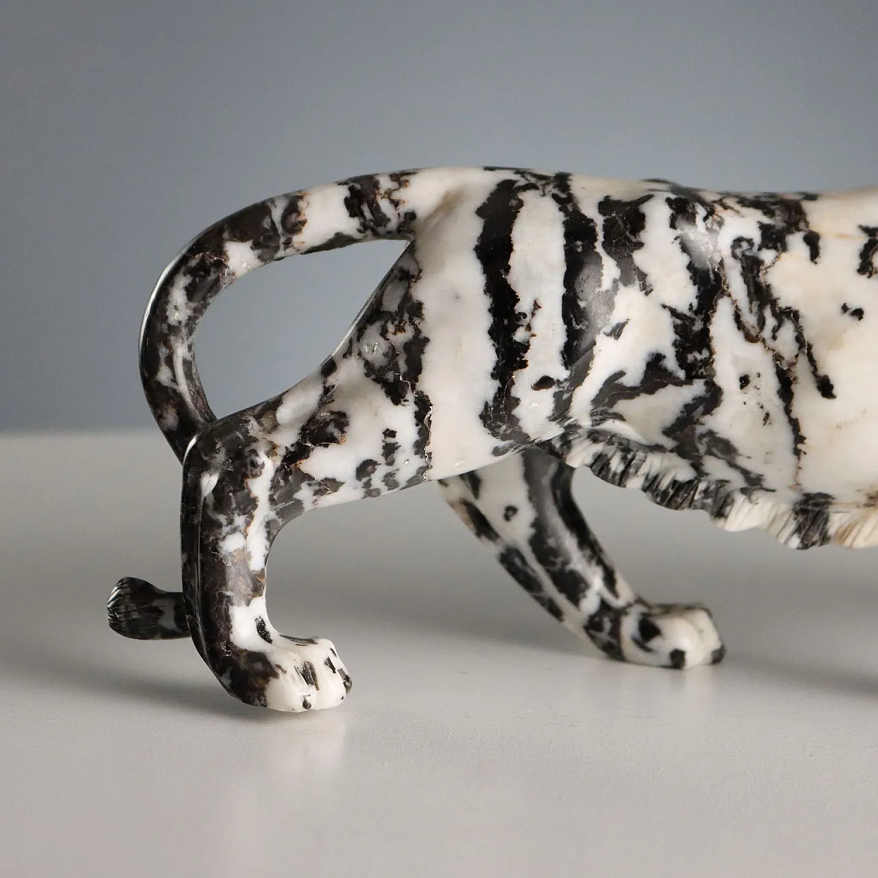 White tiger in black and white marble, 20th century 5