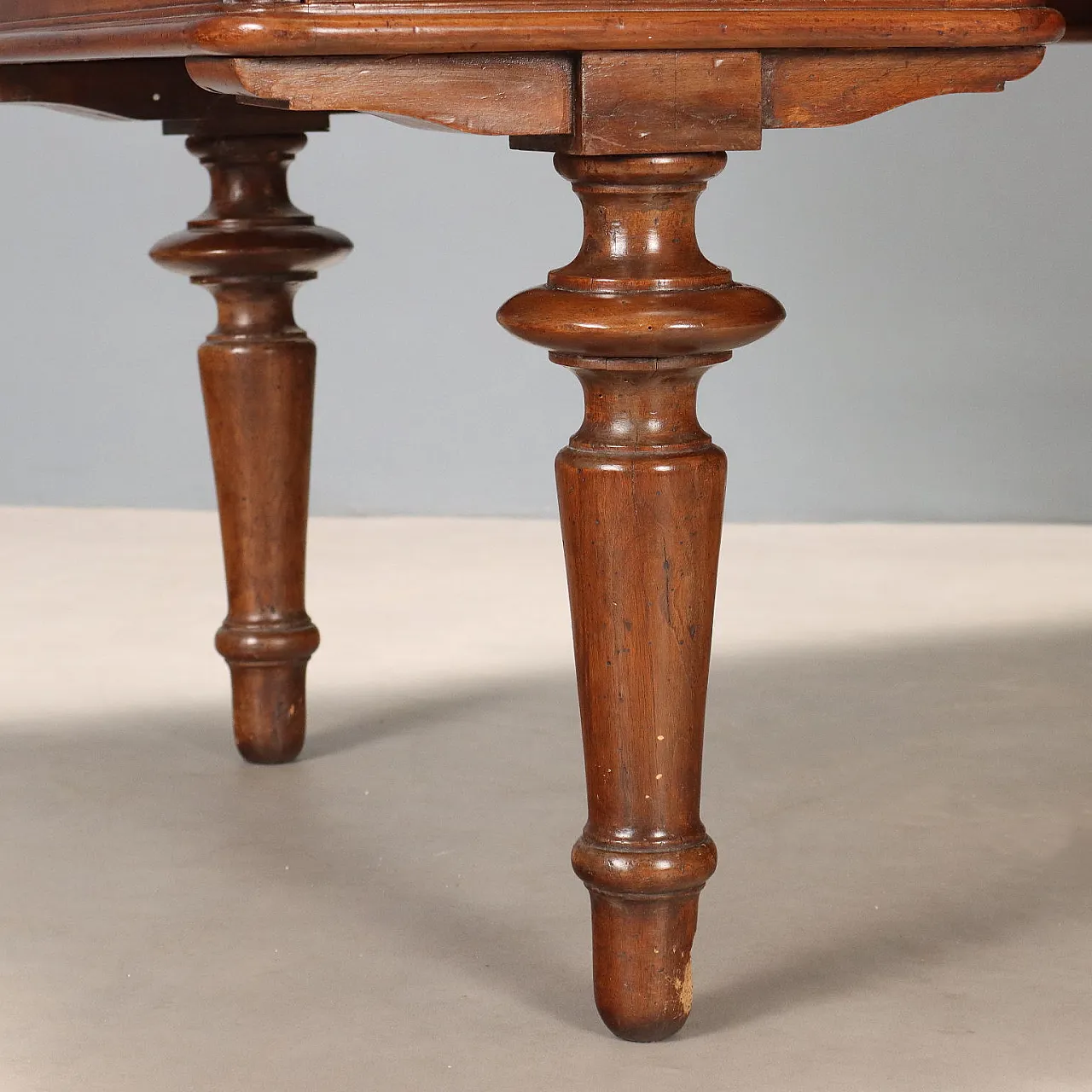 Desk in walnut, late 19th century 8
