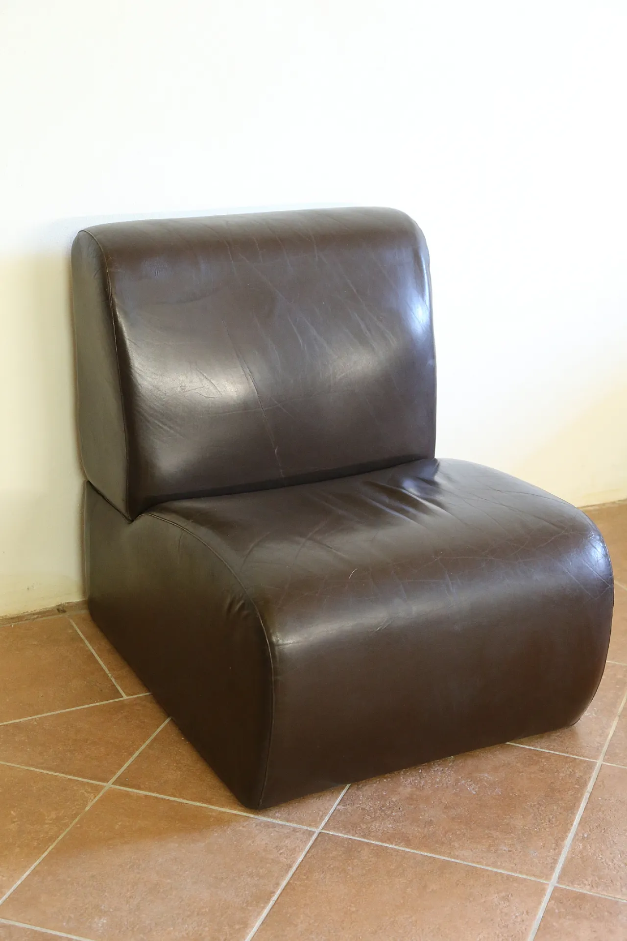 5 poltrone divano componibile pelle space age club design, anni '70 22
