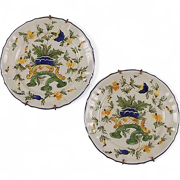 Pair of Manifattura Nove Bassano plates, 20th century