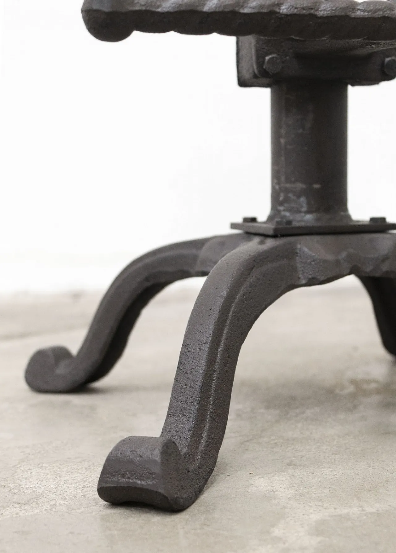 Tractor-Seat Industrial stool, 20th century 8