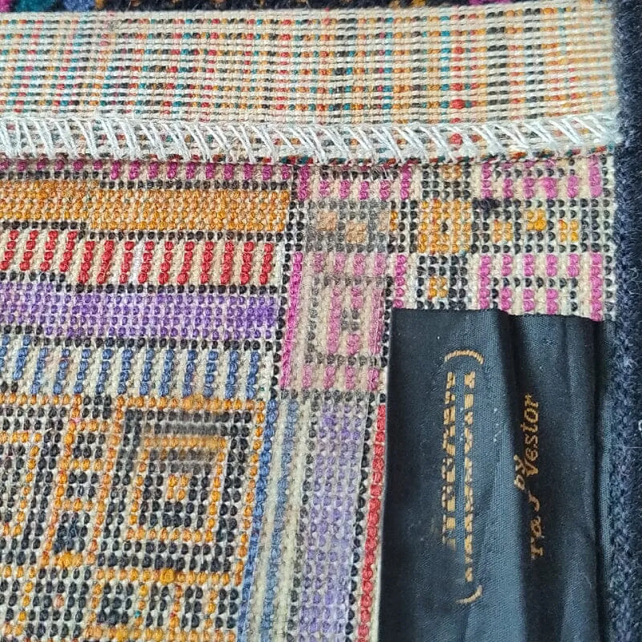 Tappeto geometrico in lana di Missoni per T&J Vestor, anni '80 10
