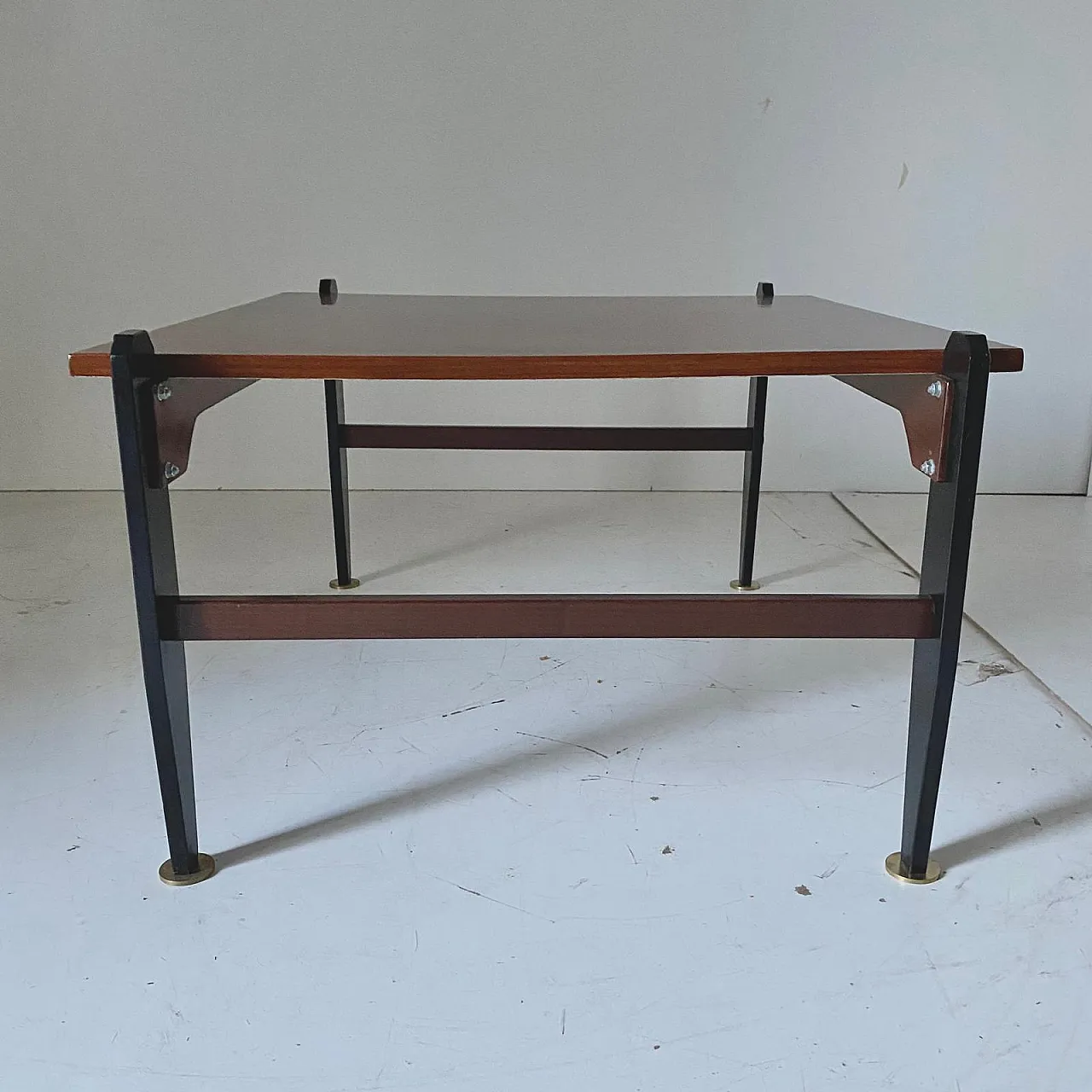 Tavolino in stile scandinavo con top in Mogano, anni '50 4