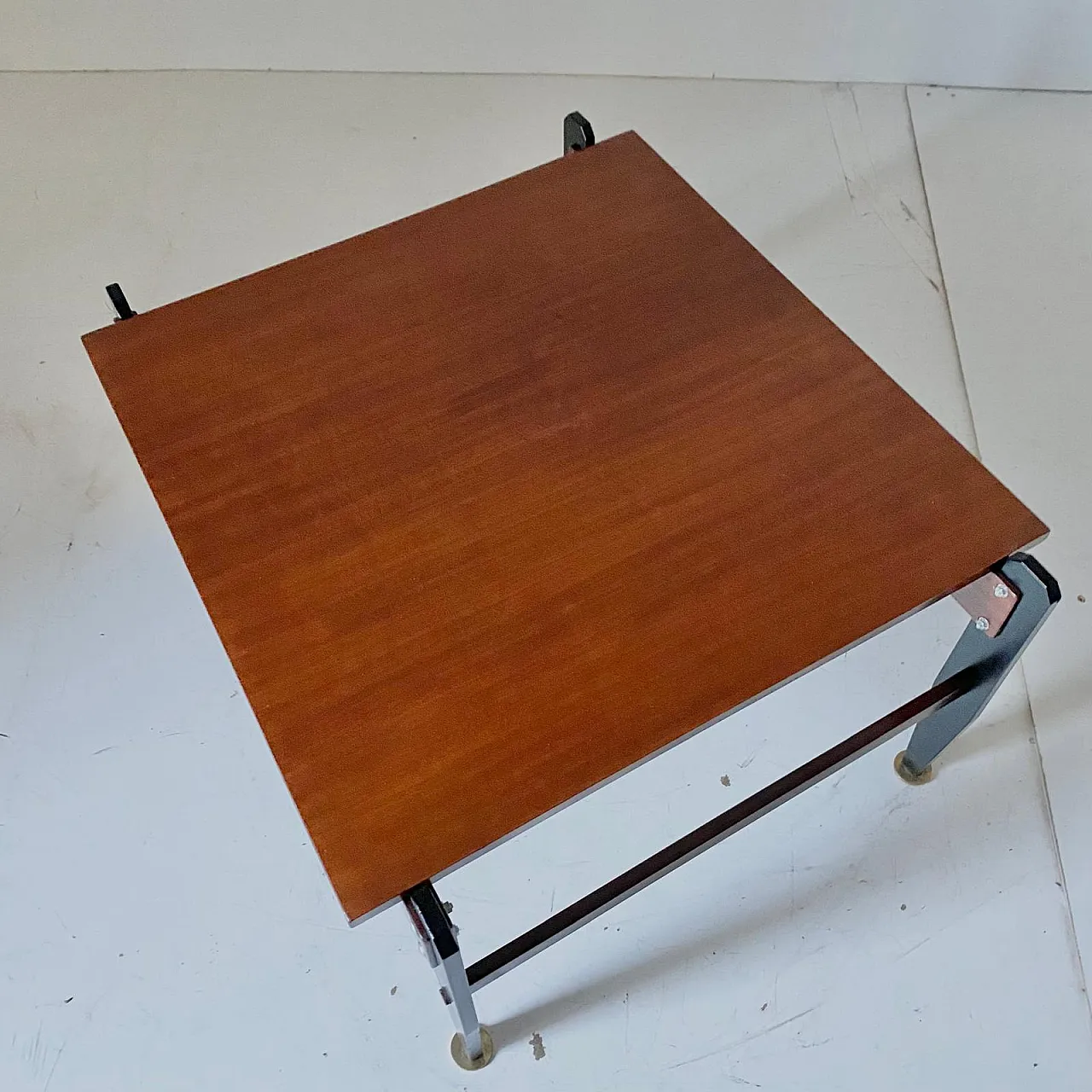 Tavolino in stile scandinavo con top in Mogano, anni '50 5