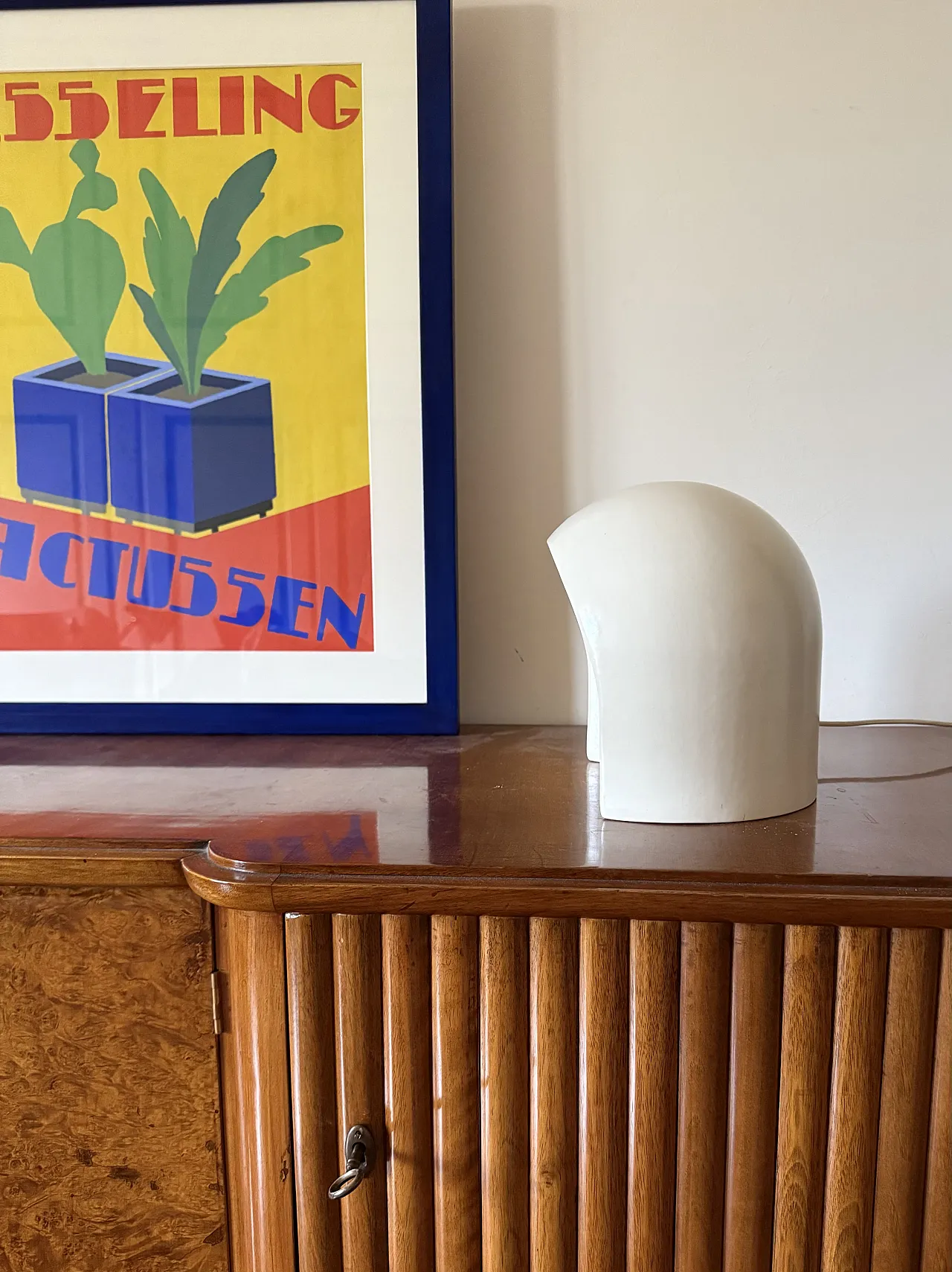 White ceramic table lamp, Italy 1970 3