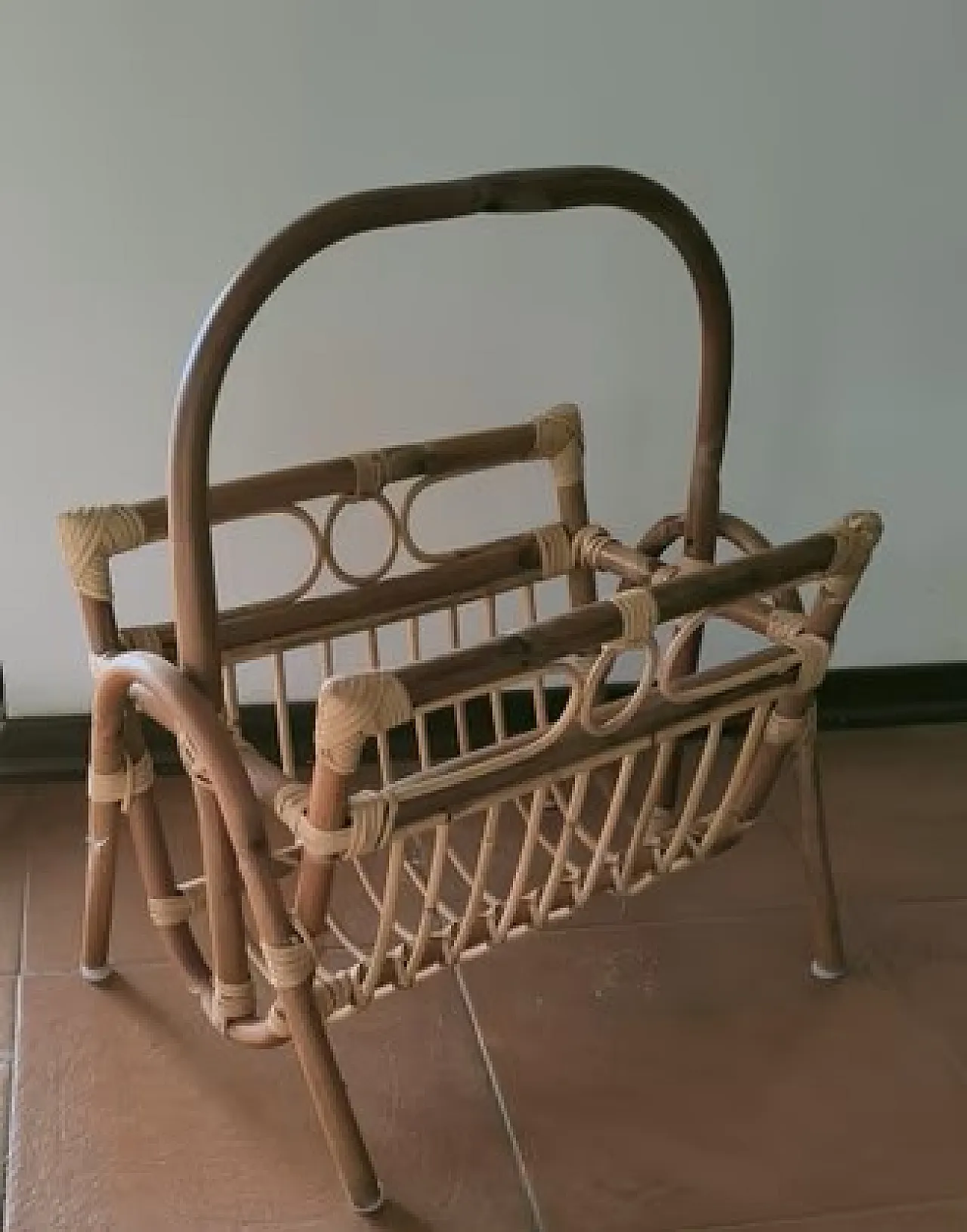 Bamboo and rattan magazine rack, 70s 3