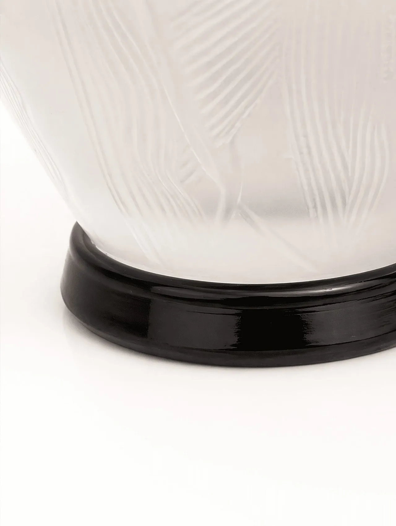 Vaso francese anni ’60 in vetro stile Lalique 2