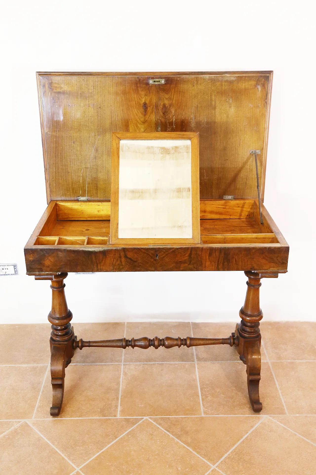 Tavolo toeletta umbertino noce torciglione, '800 13