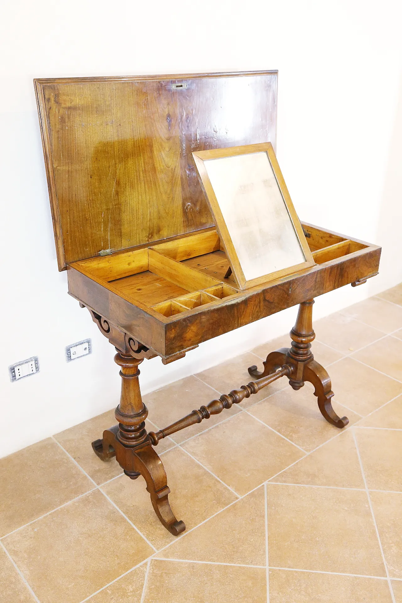 Tavolo toeletta umbertino noce torciglione, '800 14