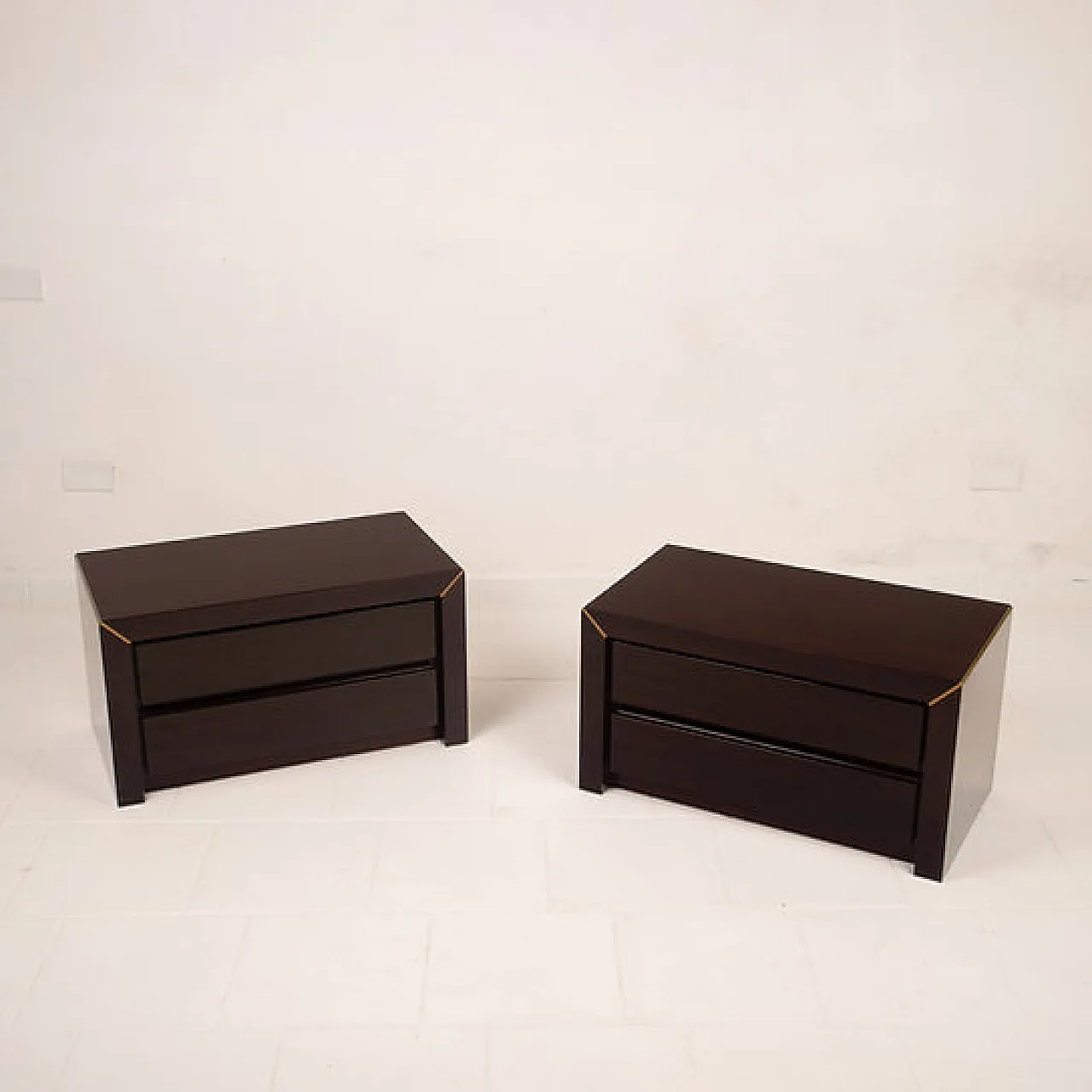 Pair of rosewood and brass bedside tables for Fratelli Turri, 1970s 14