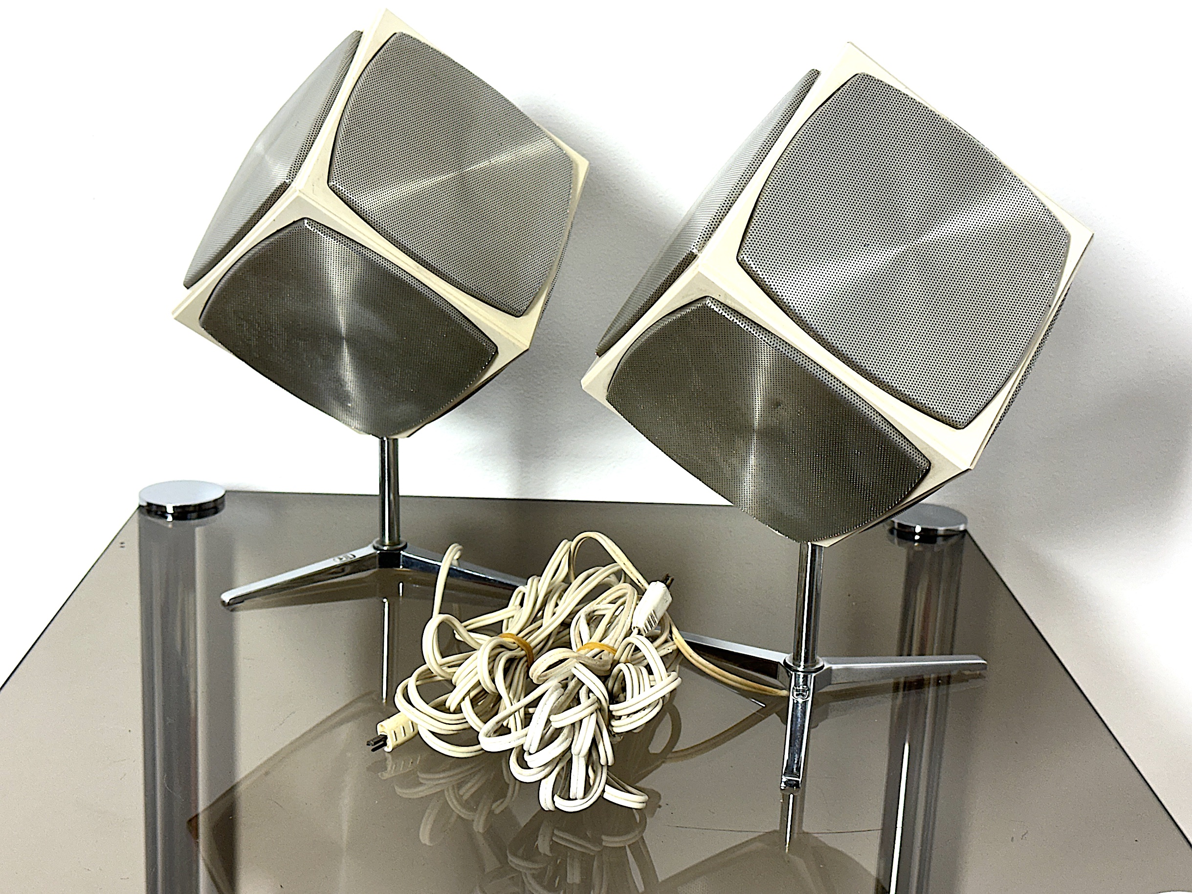 Pair of Cube Speakers by Grundig Audiorama 700, 70s | intOndo