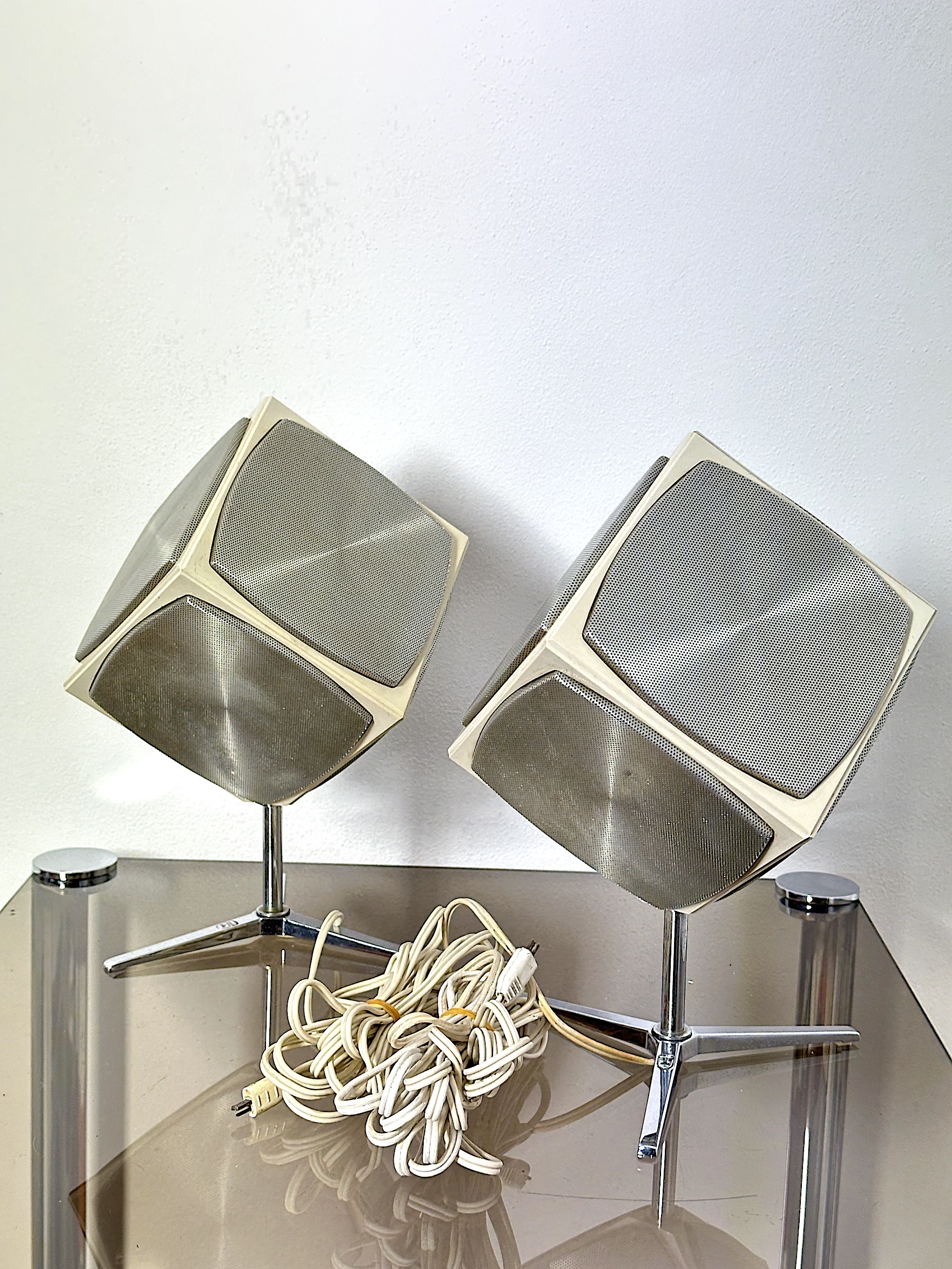 Pair of Cube Speakers by Grundig Audiorama 700, 70s | intOndo