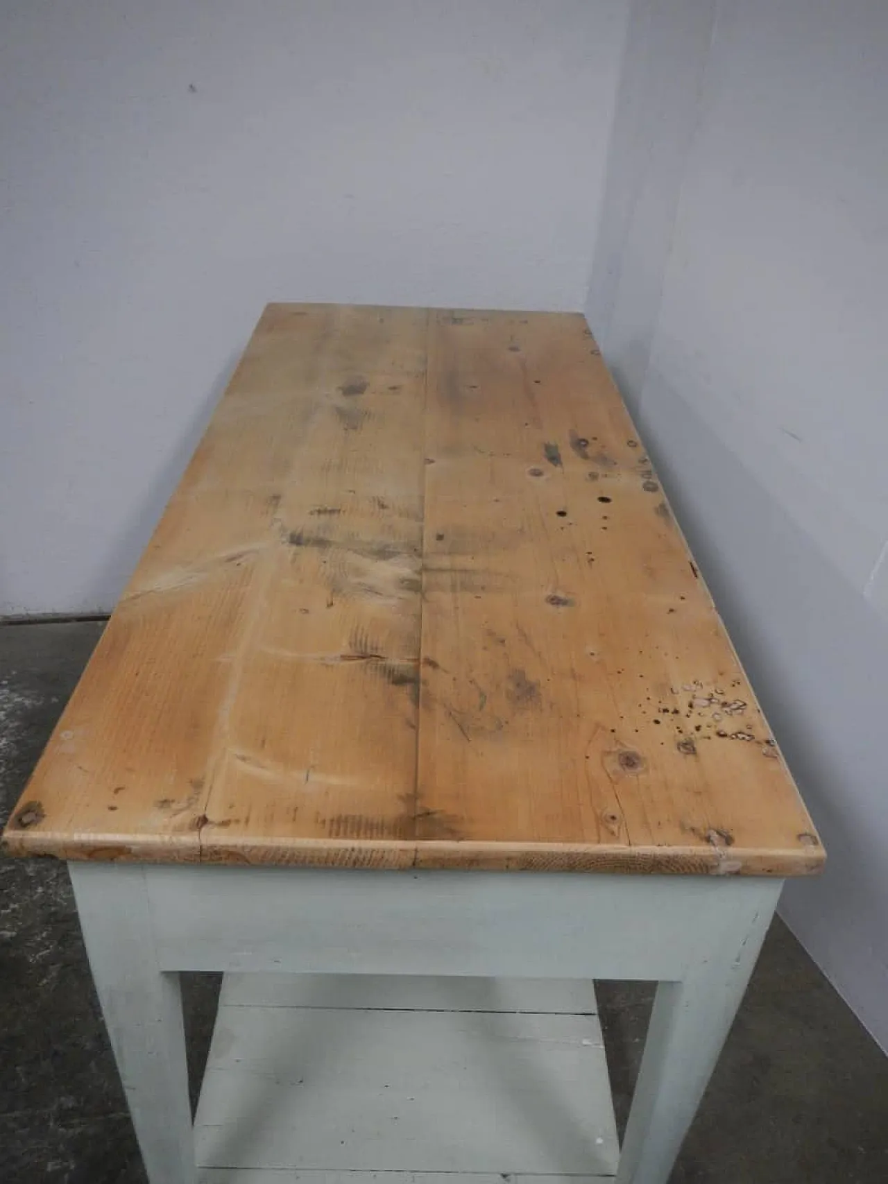 Bancone in legno di abete 1960 4