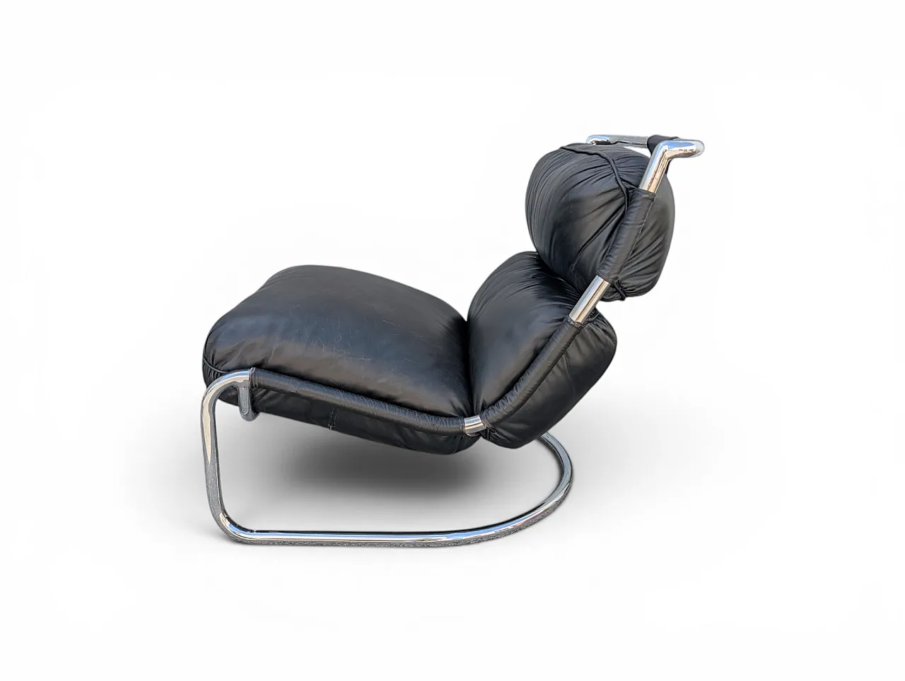 Modernist lounge chair 3