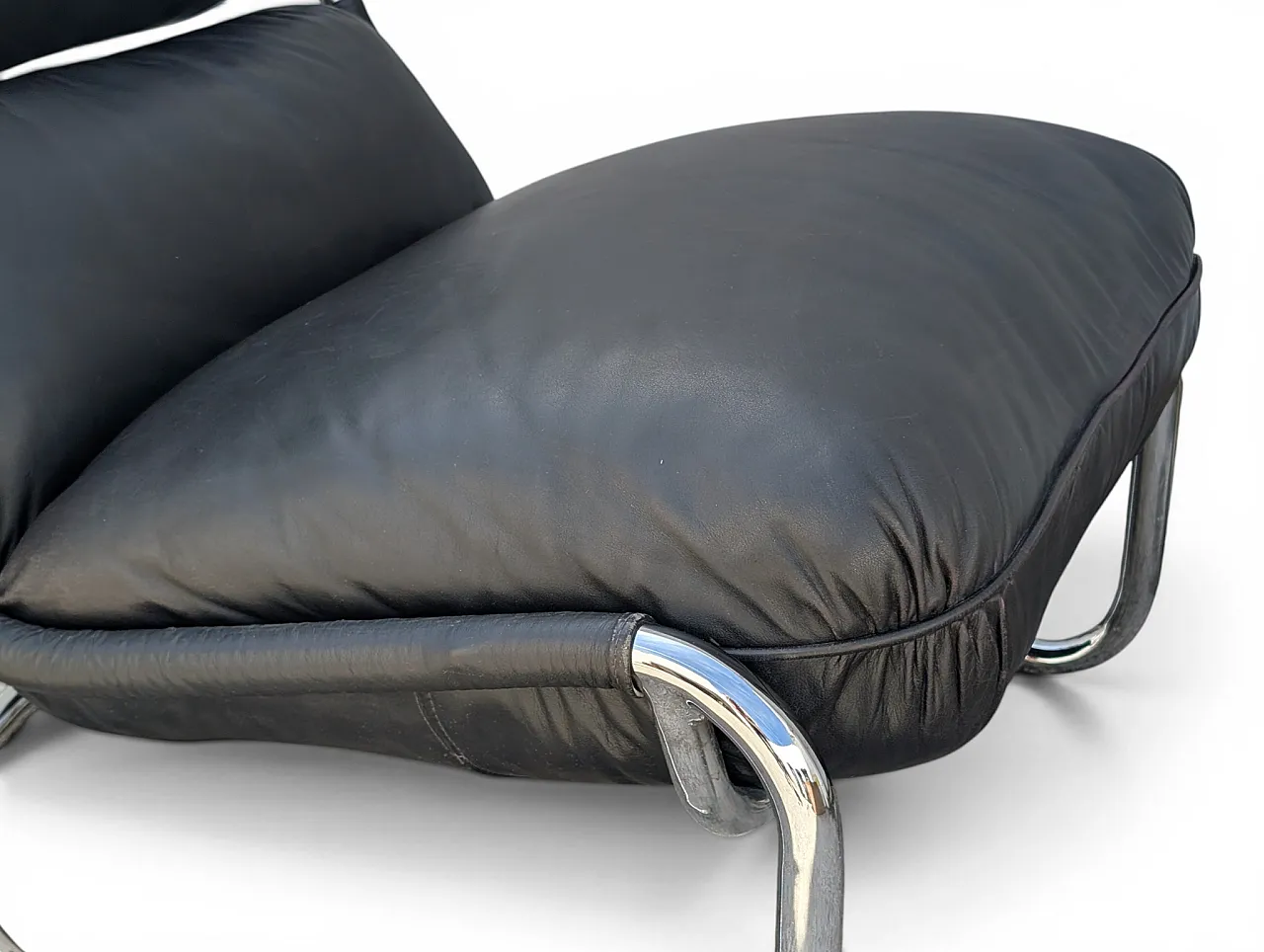 Modernist lounge chair 6