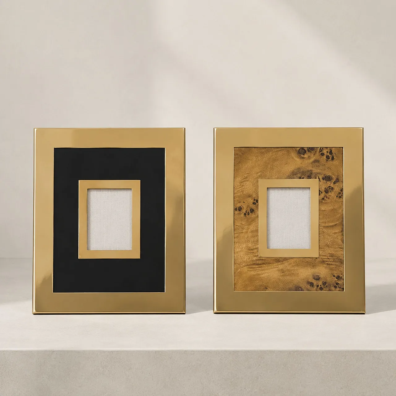 Pair of Willy Rizzo style photo frames in briar and brass, 1970s 4