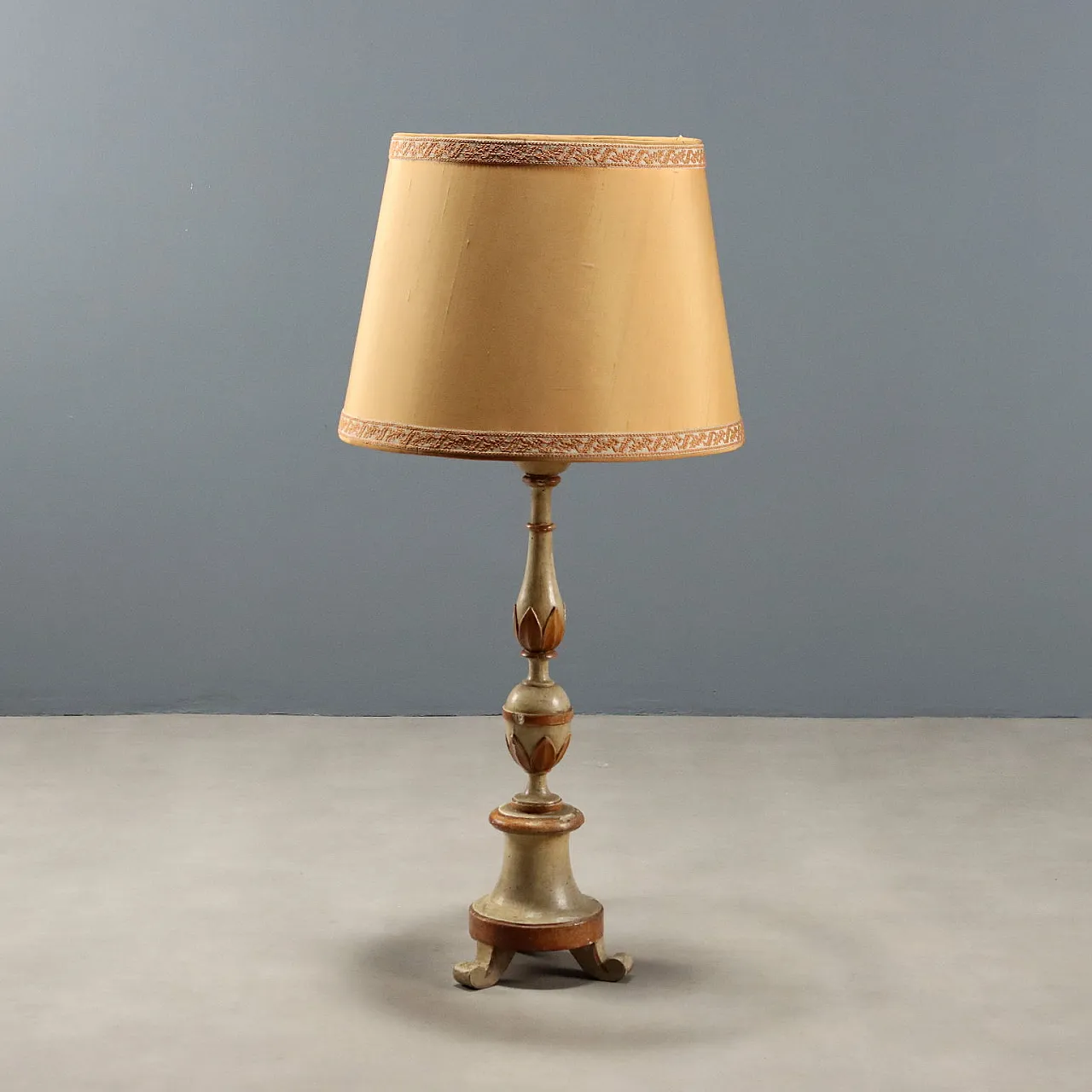 Torchere in turned, carved and lacquered wood, 19th century 1
