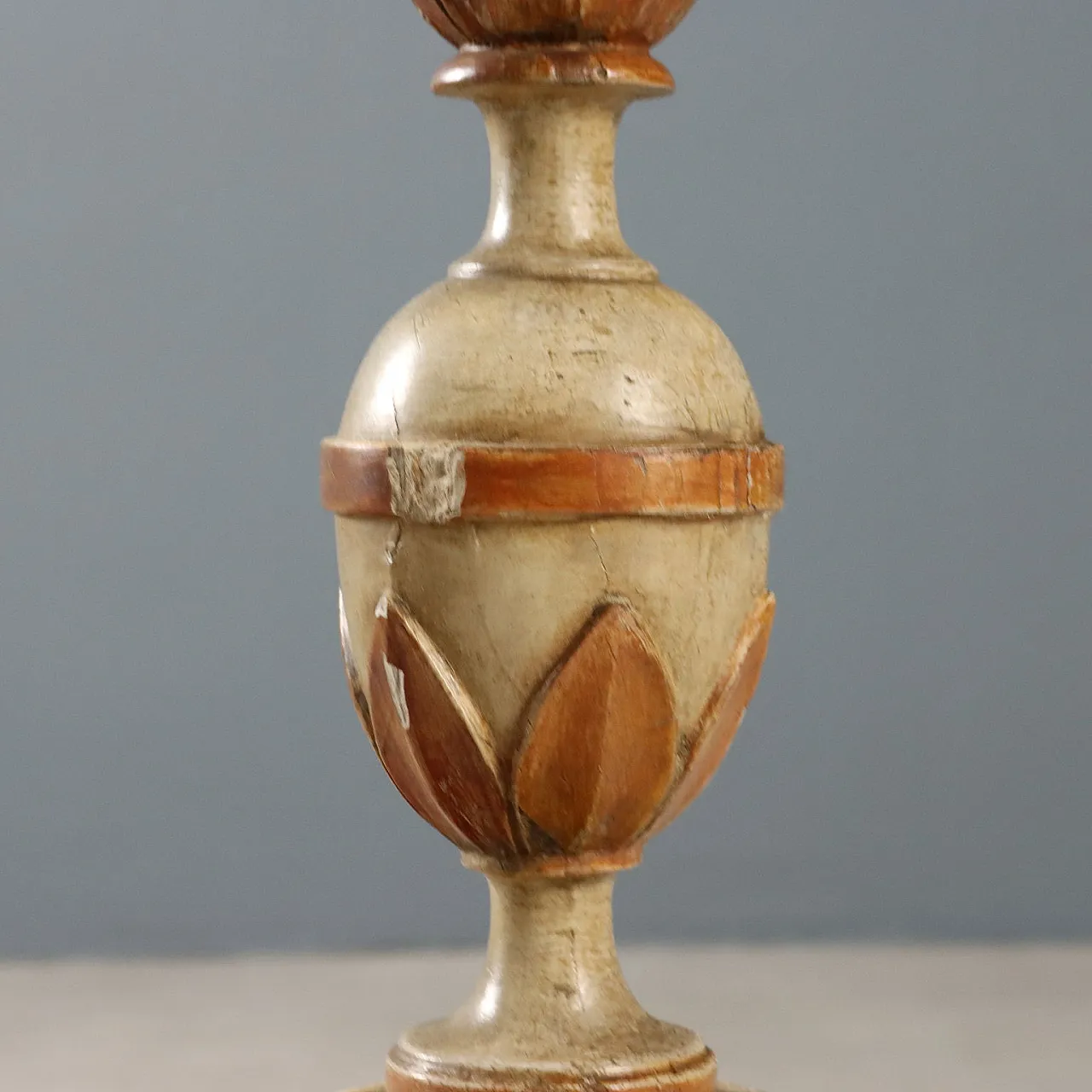 Torchere in turned, carved and lacquered wood, 19th century 4