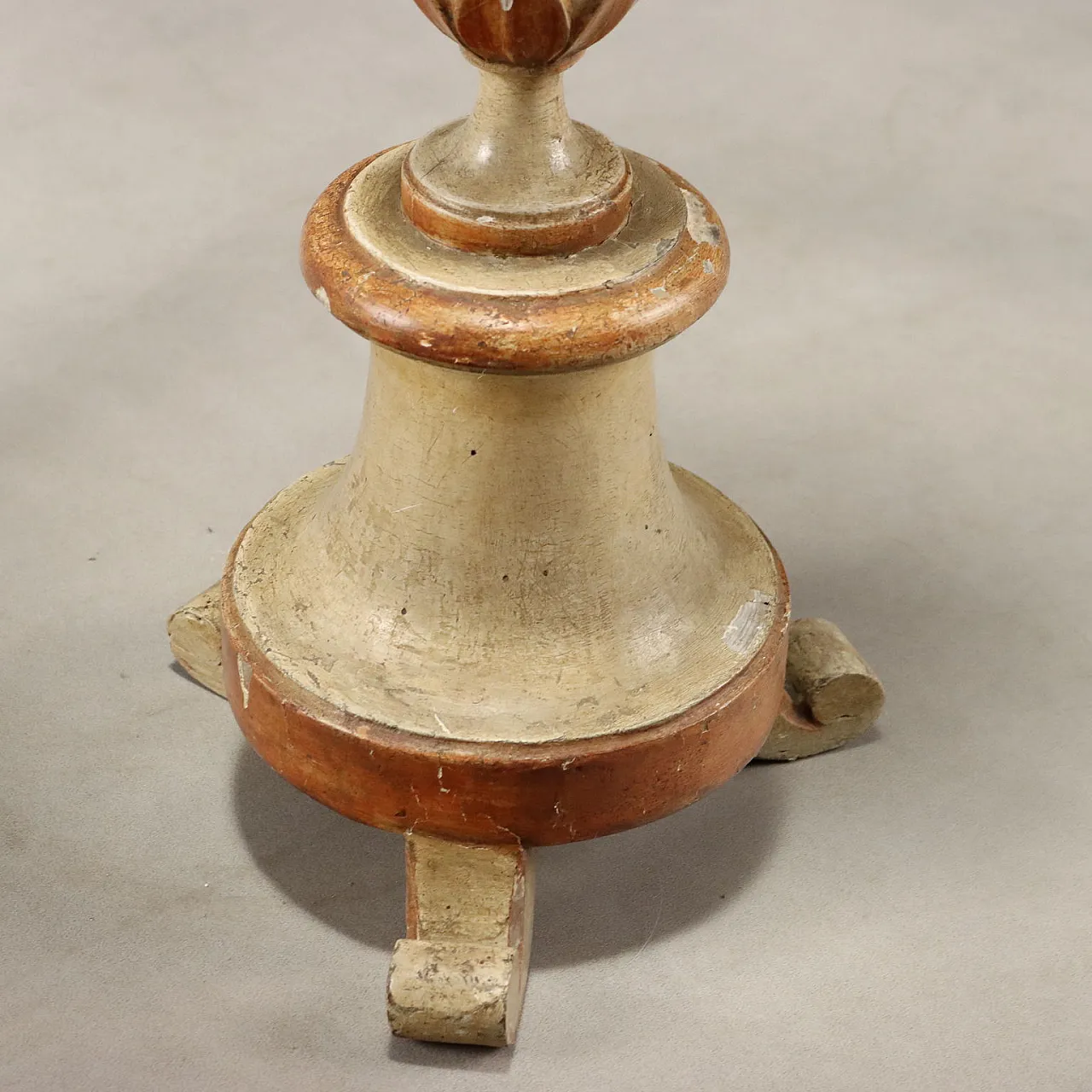 Torchere in turned, carved and lacquered wood, 19th century 5