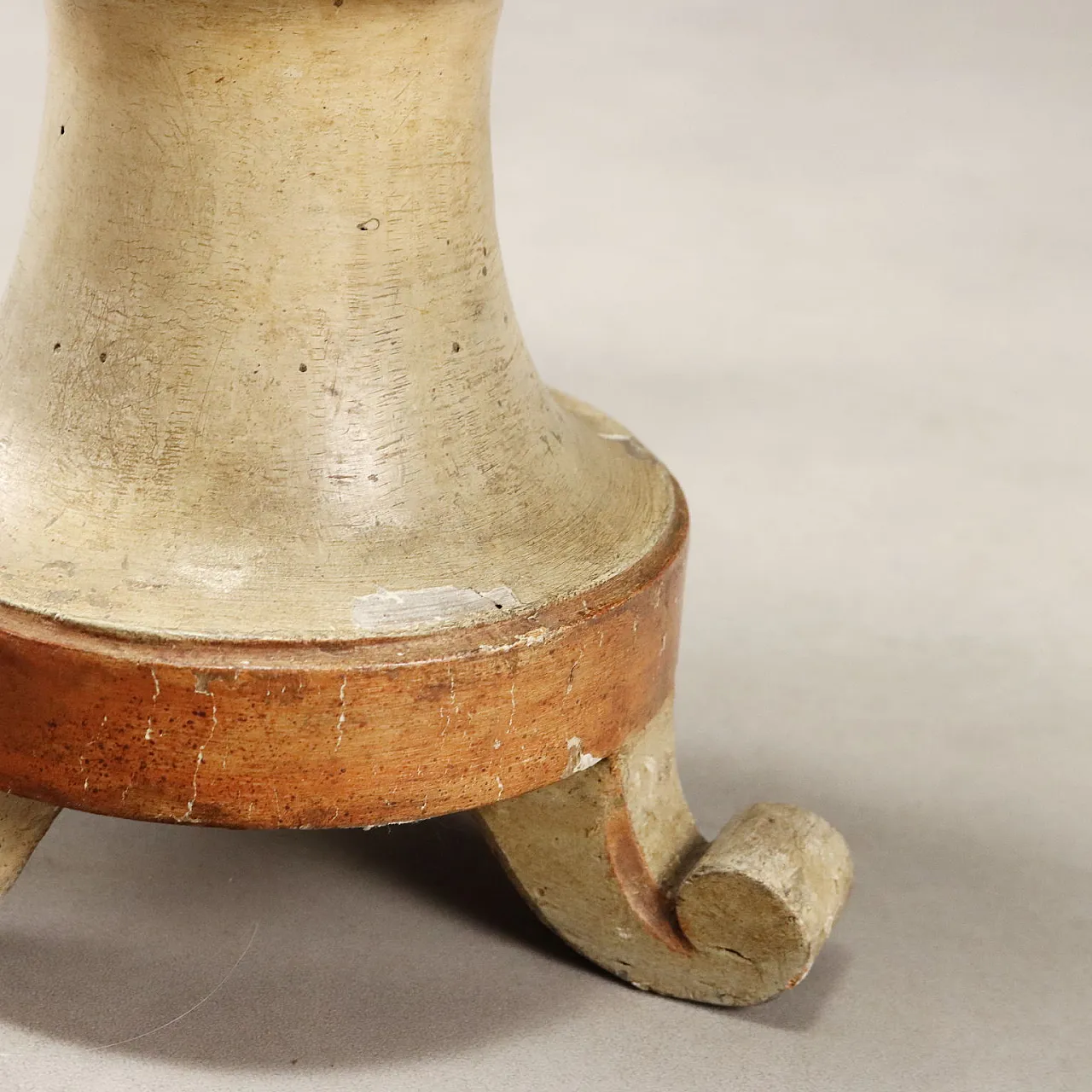 Torchere in turned, carved and lacquered wood, 19th century 6