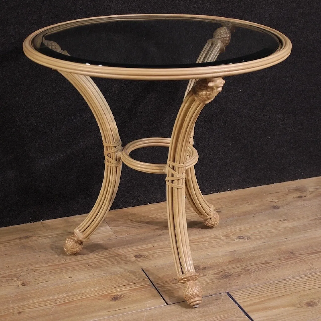 Italian iron coffee table with glass top 1