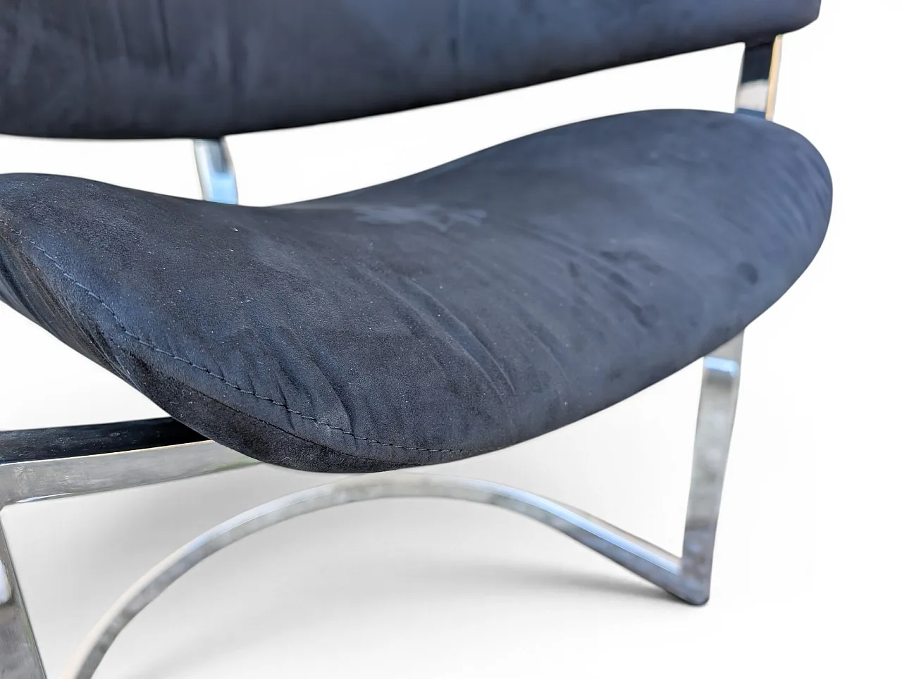 6 dining chairs in steel and black velvet, 1970s 10