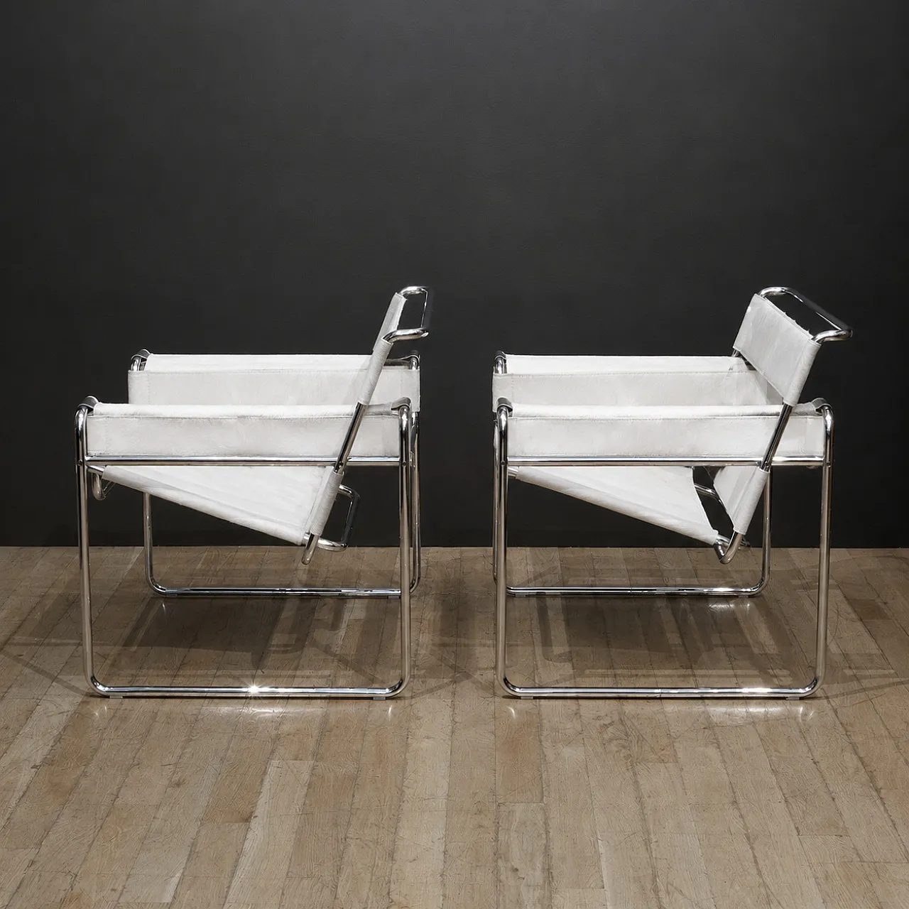 Coppia di poltrone B3 Wassilly di Knoll Studio in cuoio e  pelo, 2000 5