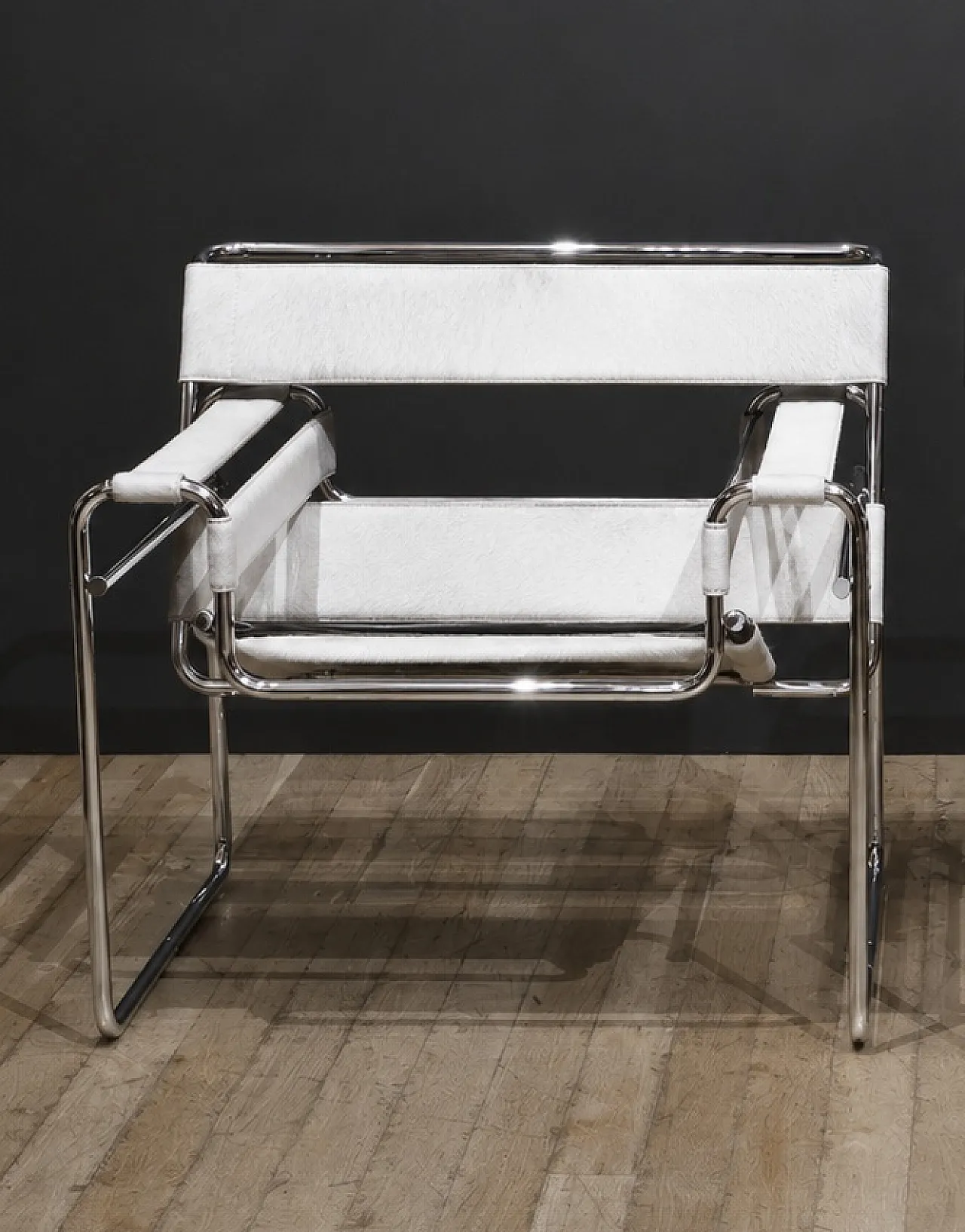 Coppia di poltrone B3 Wassilly di Knoll Studio in cuoio e  pelo, 2000 16