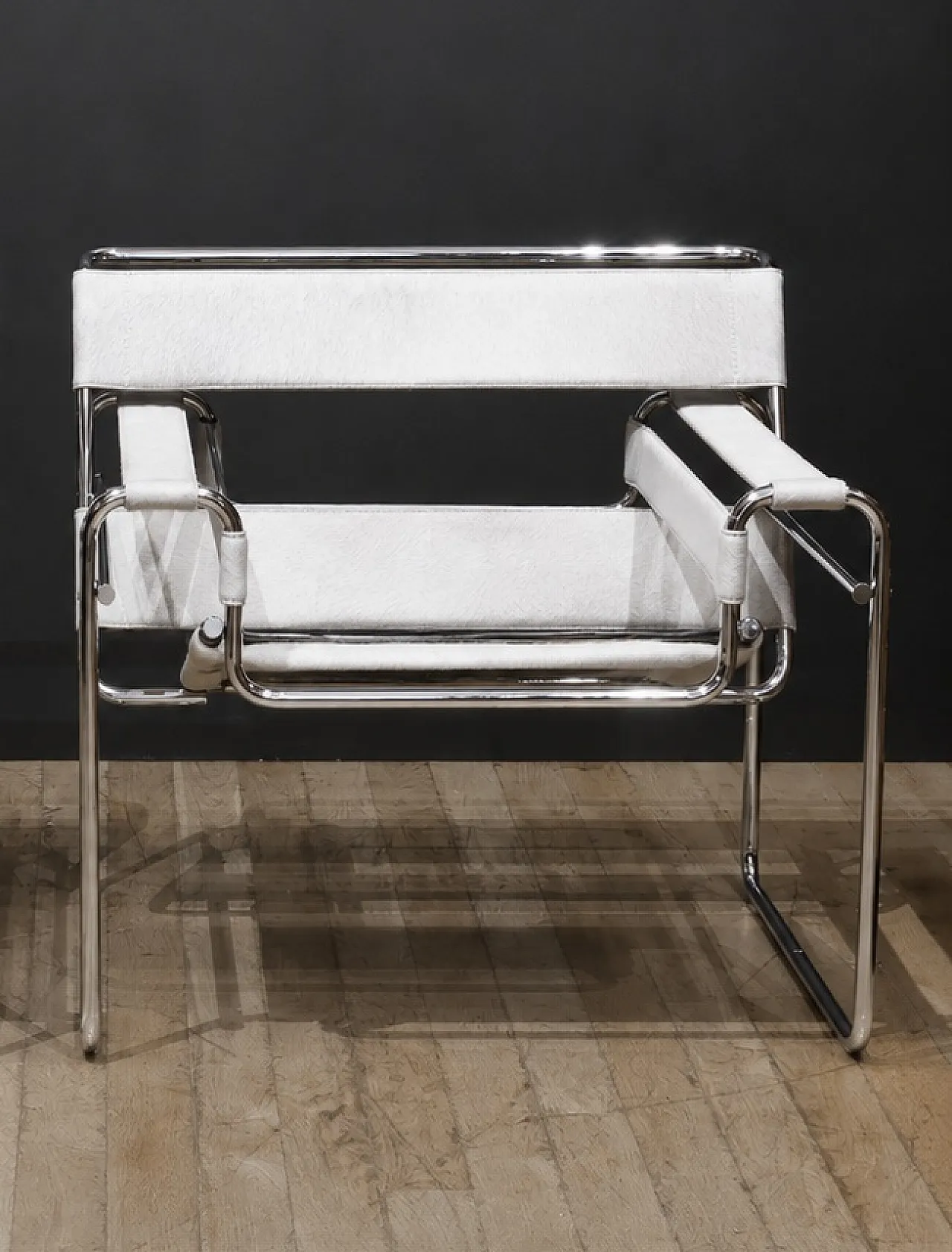 Coppia di poltrone B3 Wassilly di Knoll Studio in cuoio e  pelo, 2000 17
