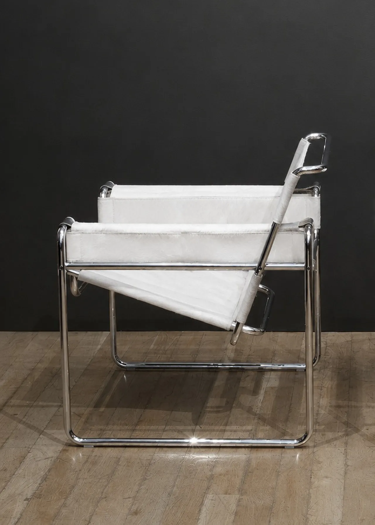 Coppia di poltrone B3 Wassilly di Knoll Studio in cuoio e  pelo, 2000 19