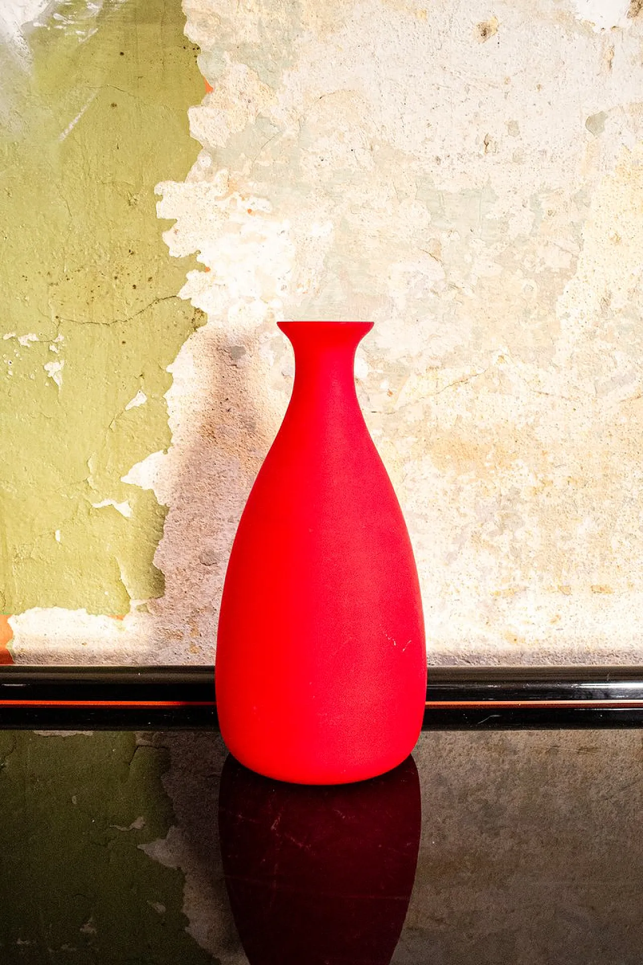 Vaso in vetro di Murano rosso di Carlo Moretti, anni '60 1