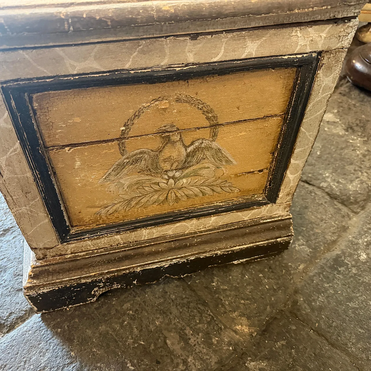Cassapanca per coperte in legno dipinto a mano, '800 11
