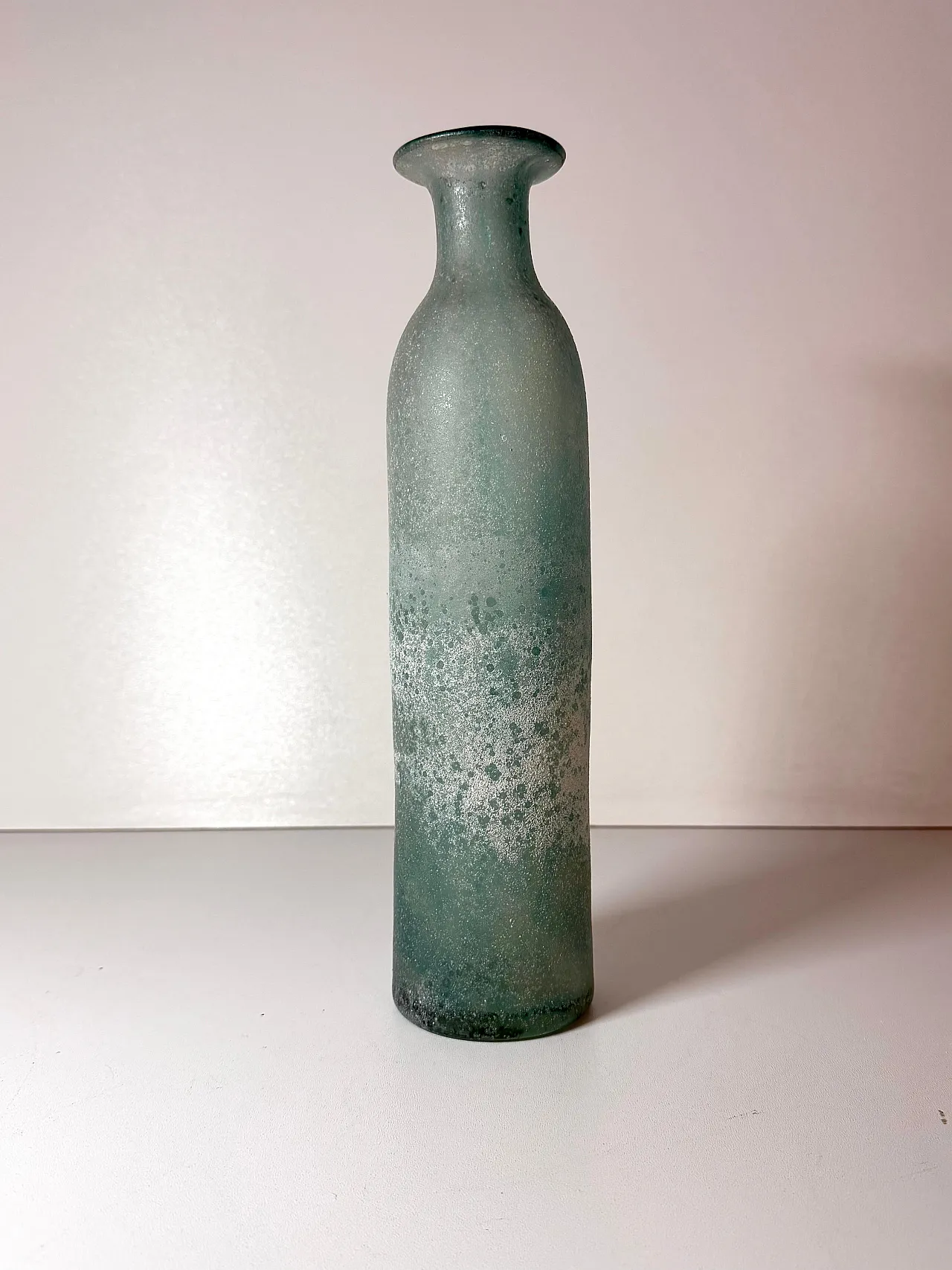 Vaso bottiglia in vetro scavo attr. a Gino Cenedese, '900 6