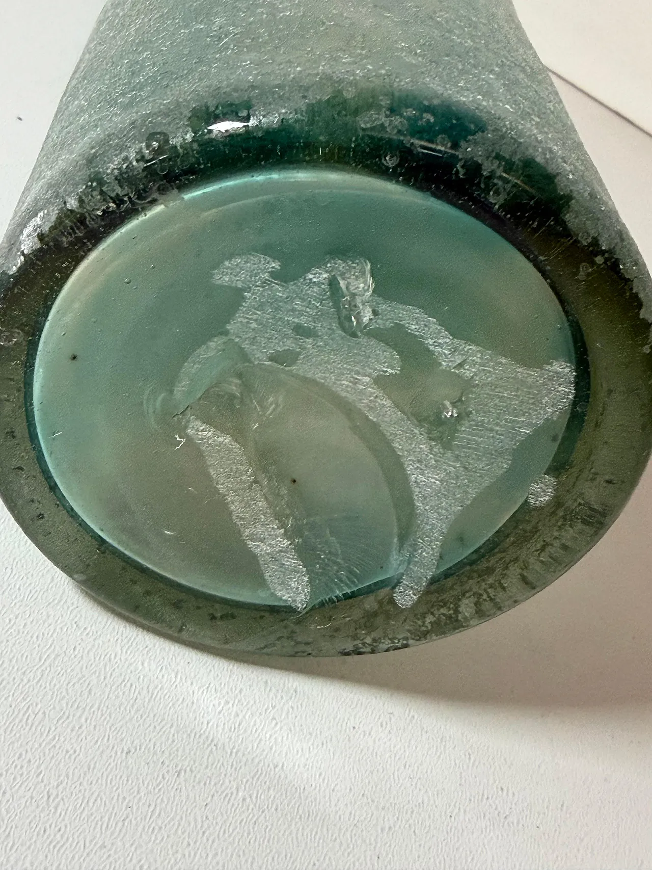Vaso bottiglia in vetro scavo attr. a Gino Cenedese, '900 14