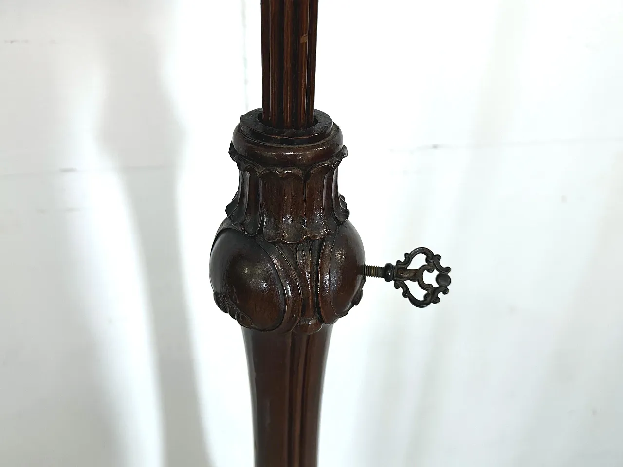 Hand-carved walnut adjustable bookend / music stand, 19th century 12