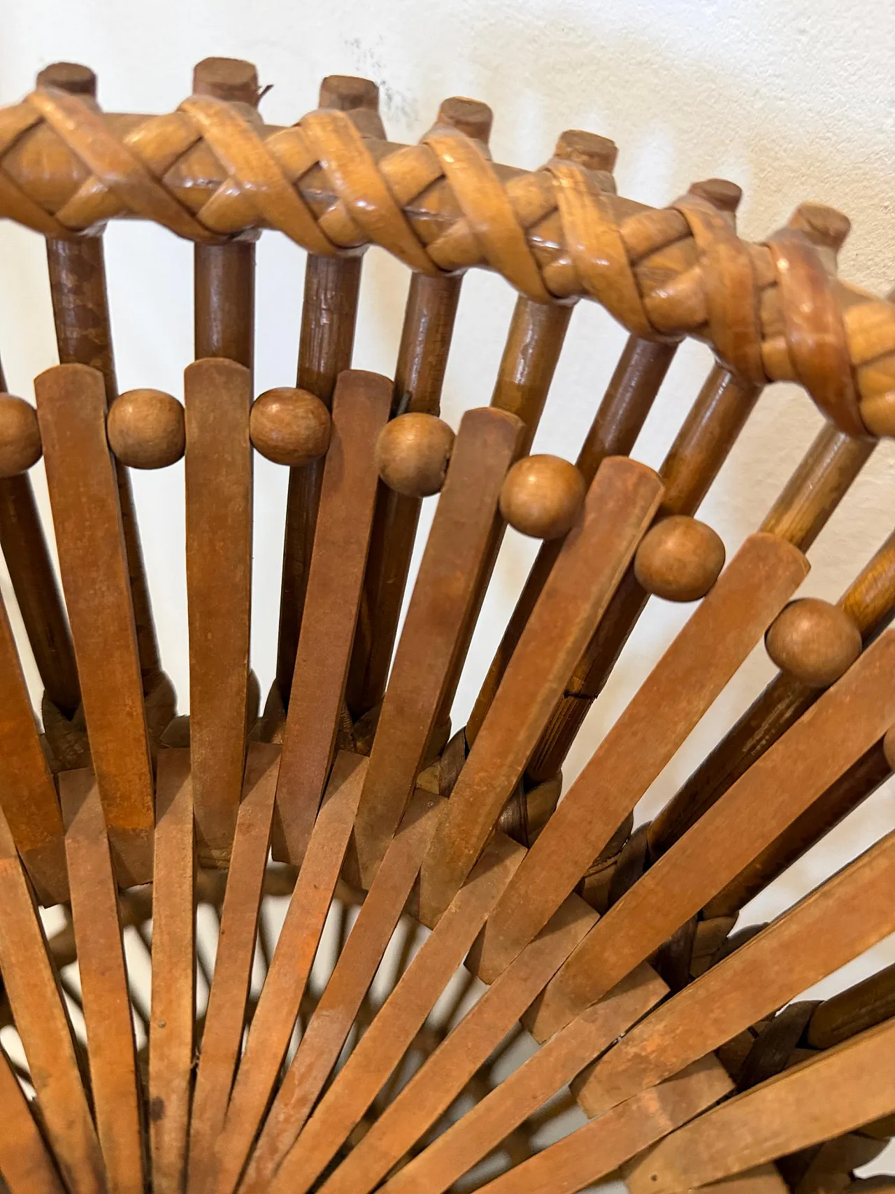 Wicker and bamboo Amphora umbrella stand, 1960s 12