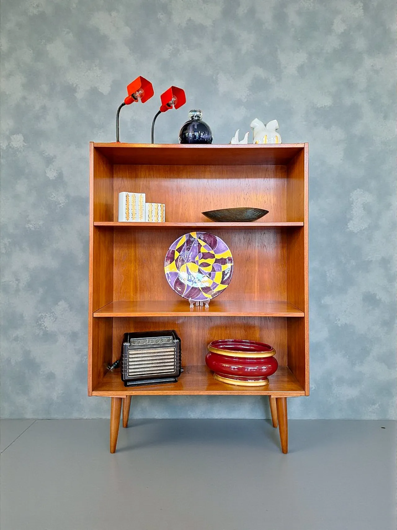 Libreria autoportante in teak con ripiani regolabili, anni '60 8