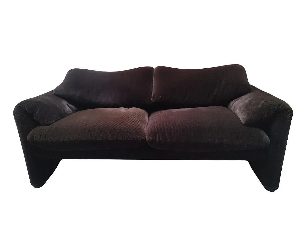 Maralunga sofa designed by Vico Magistretti for Cassina, Italy 1973 2