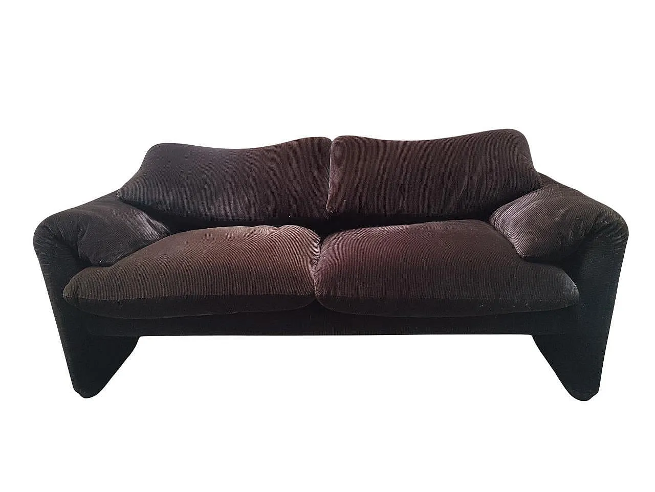 Maralunga sofa designed by Vico Magistretti for Cassina, Italy 1973 3