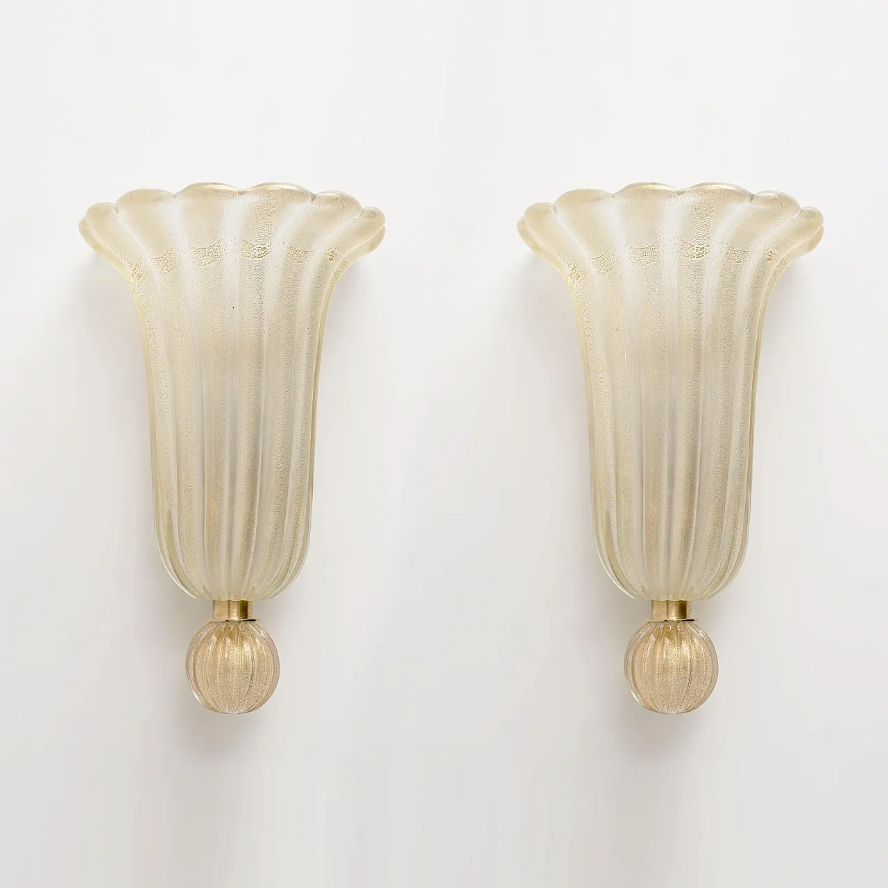 Pair of Murano glass sconces with gold dust inclusions, 20th century 2