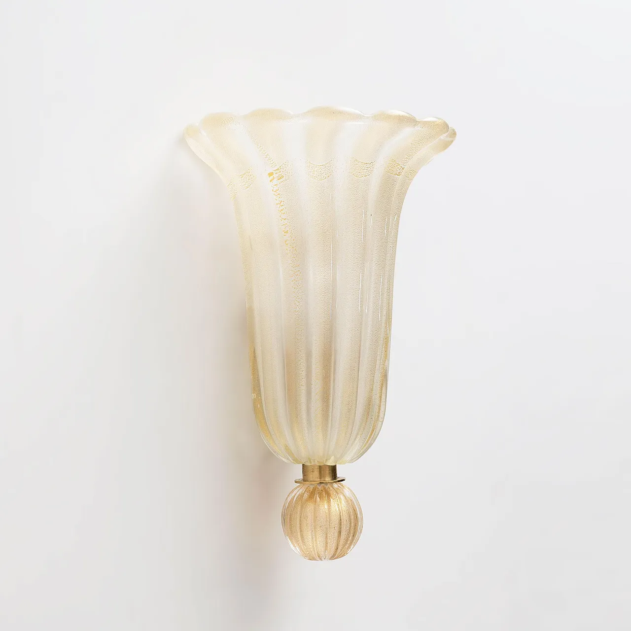 Pair of Murano glass sconces with gold dust inclusions, 20th century 5