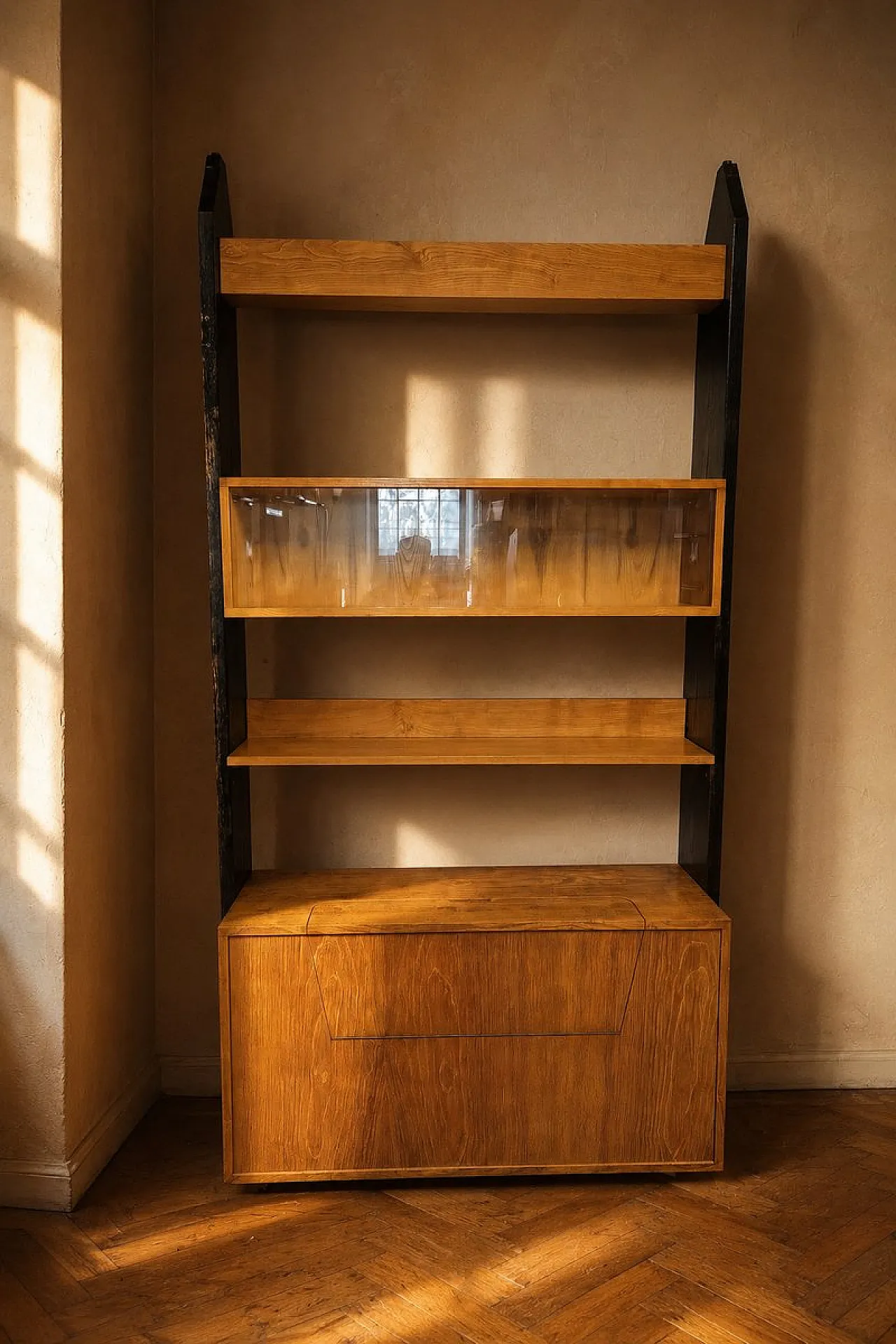 Libreria con armadi impiallacciati e supporti in legno, anni '70 3