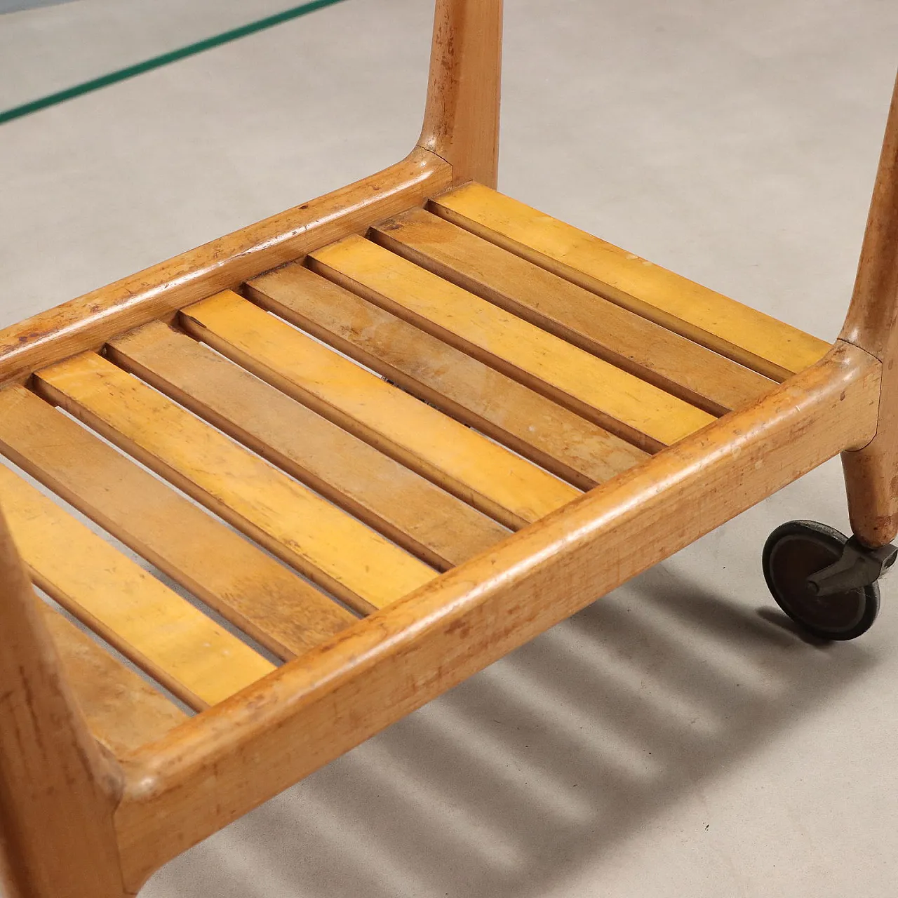 Carrello di servizio con ruote, anni '50 4