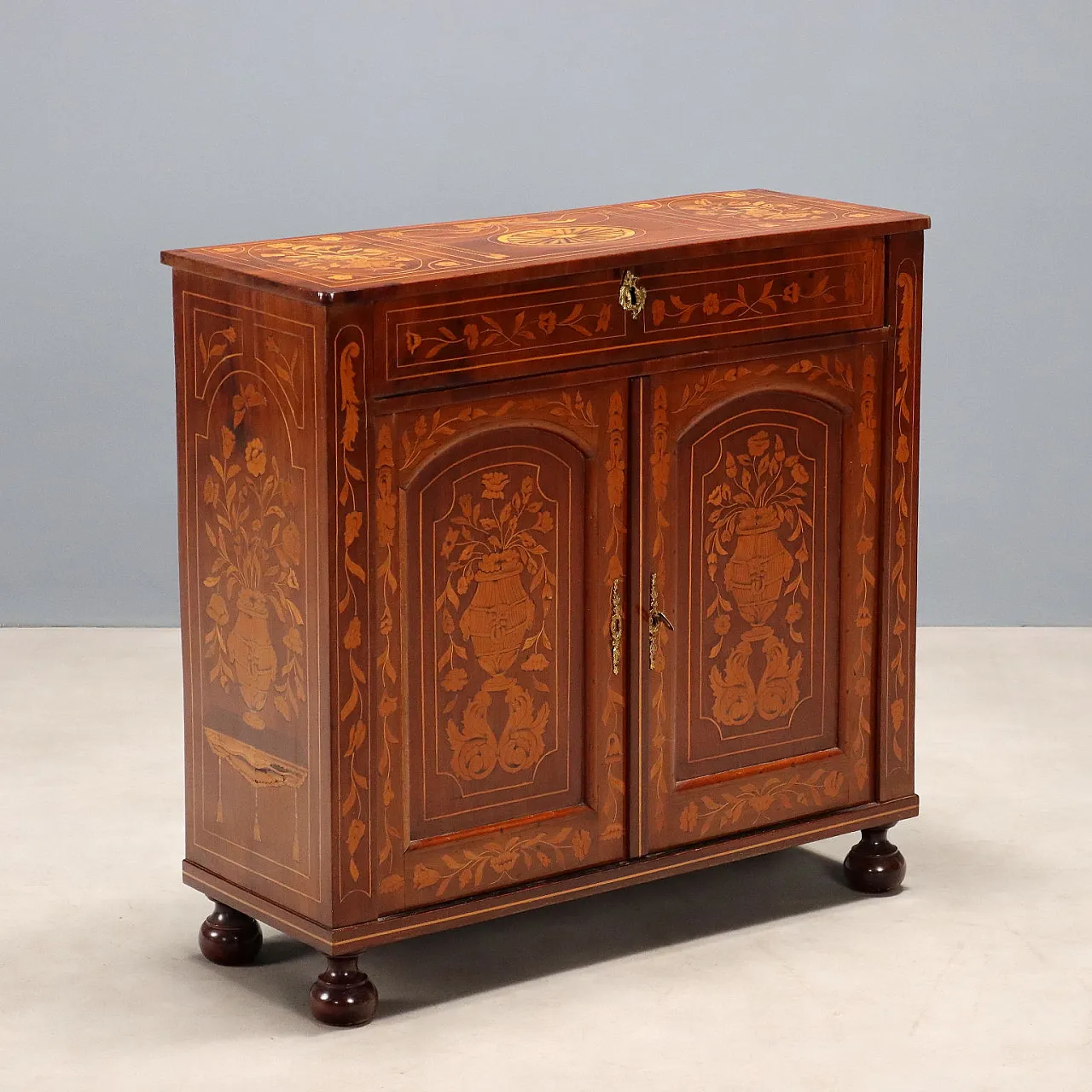 Credenzino Olandese in mogano con filettature e intarsi, 19th century 1