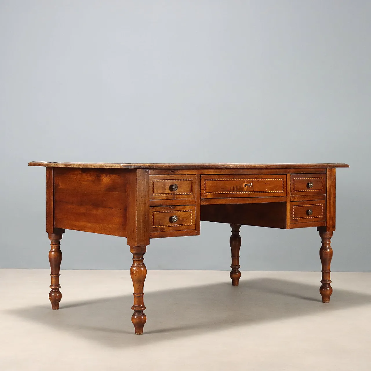 Open walnut desk, 20th century 9