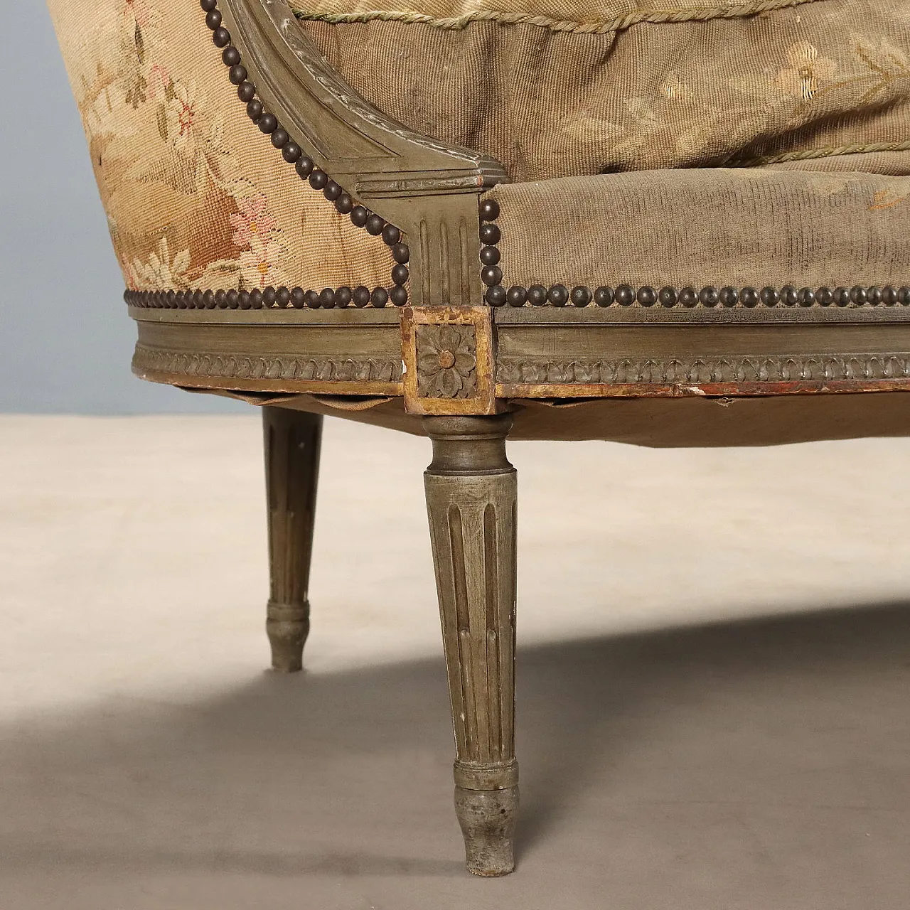Neoclassical style sofa, 19th century 8