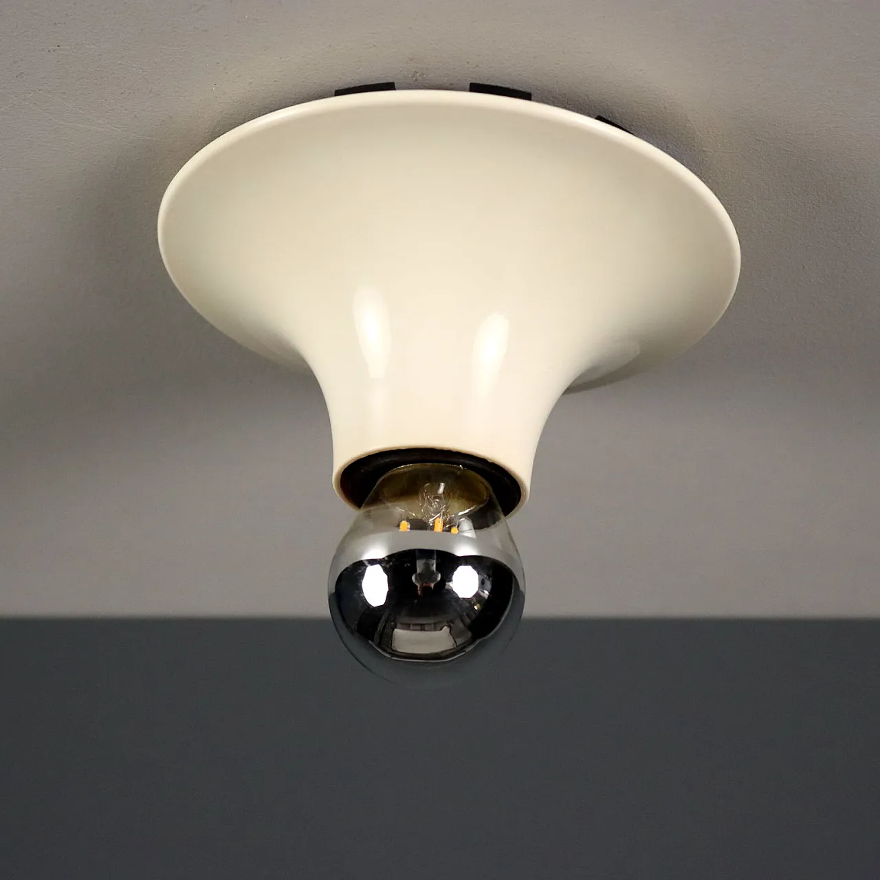 4 Teti wall lamps by Artemide, 20th century 5