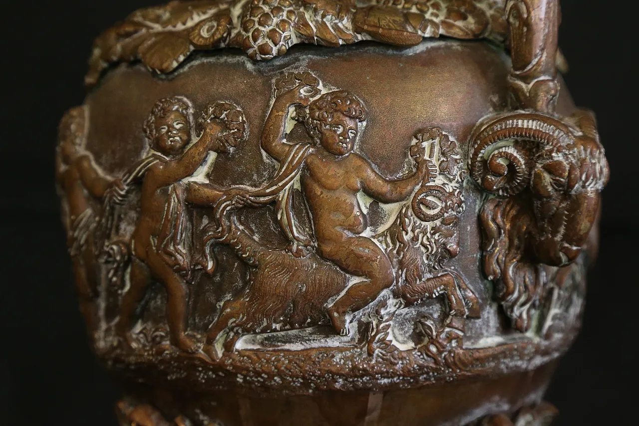 Bronze jug Napoleone III golden, 19th century 3